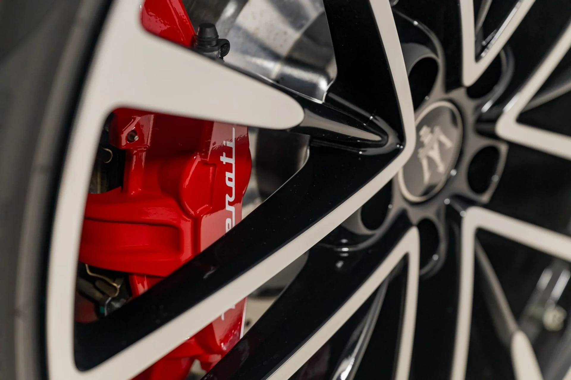 mph053_914559566_5c052b6e971e4415bc8034c520aca3a5_76be9e65bb