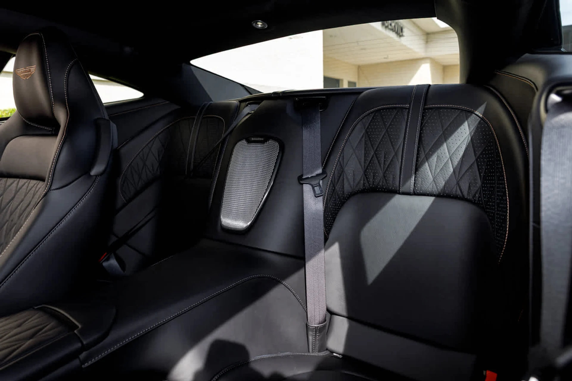 mph053_980656169_54_9fd1cae411