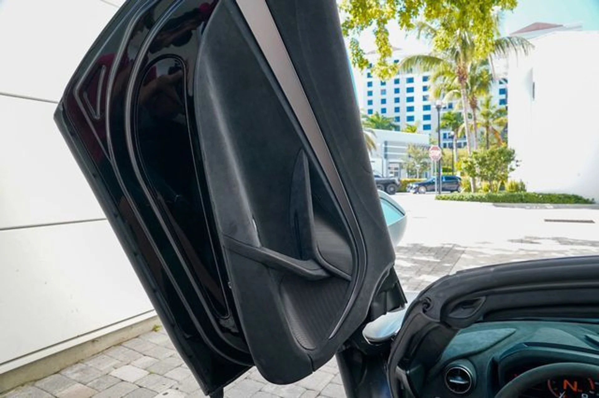 mph053_998479914_22938050_54_554d898985