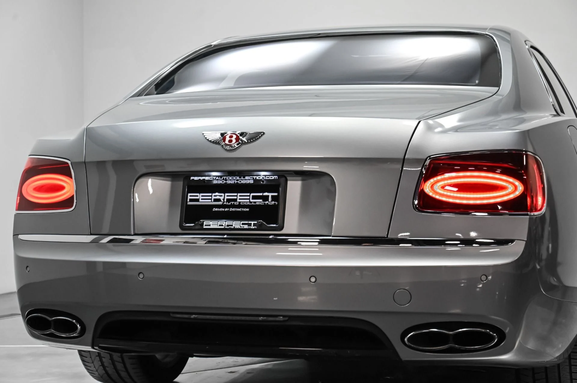 mph054_1016520415_Used_2018_Bentley_Flying_Spur_V8_S_1754506017_c6f28f0d09