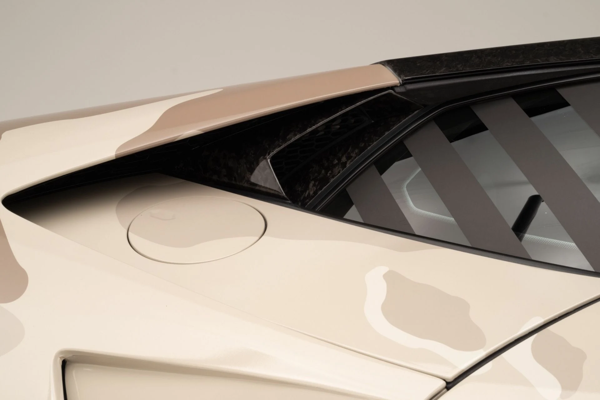 mph054_1028569198_Used_2015_Lamborghini_Huracan_LP_610_4_1777064647_7f825819e9