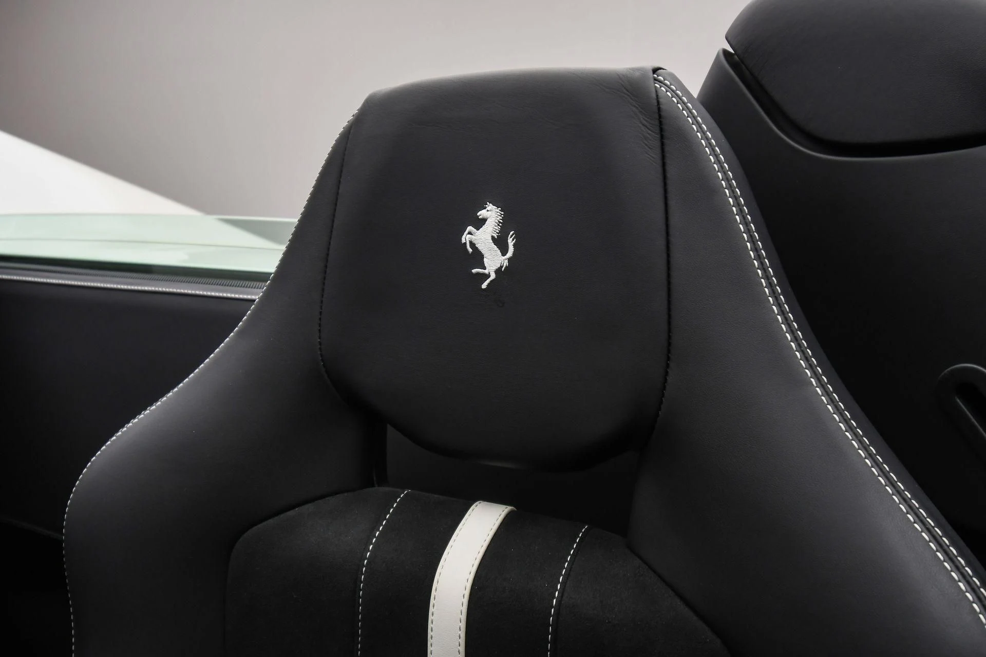 mph054_1040767163_Used_2020_Ferrari_488_Pista_Base_1757455657_fc9a3407f2