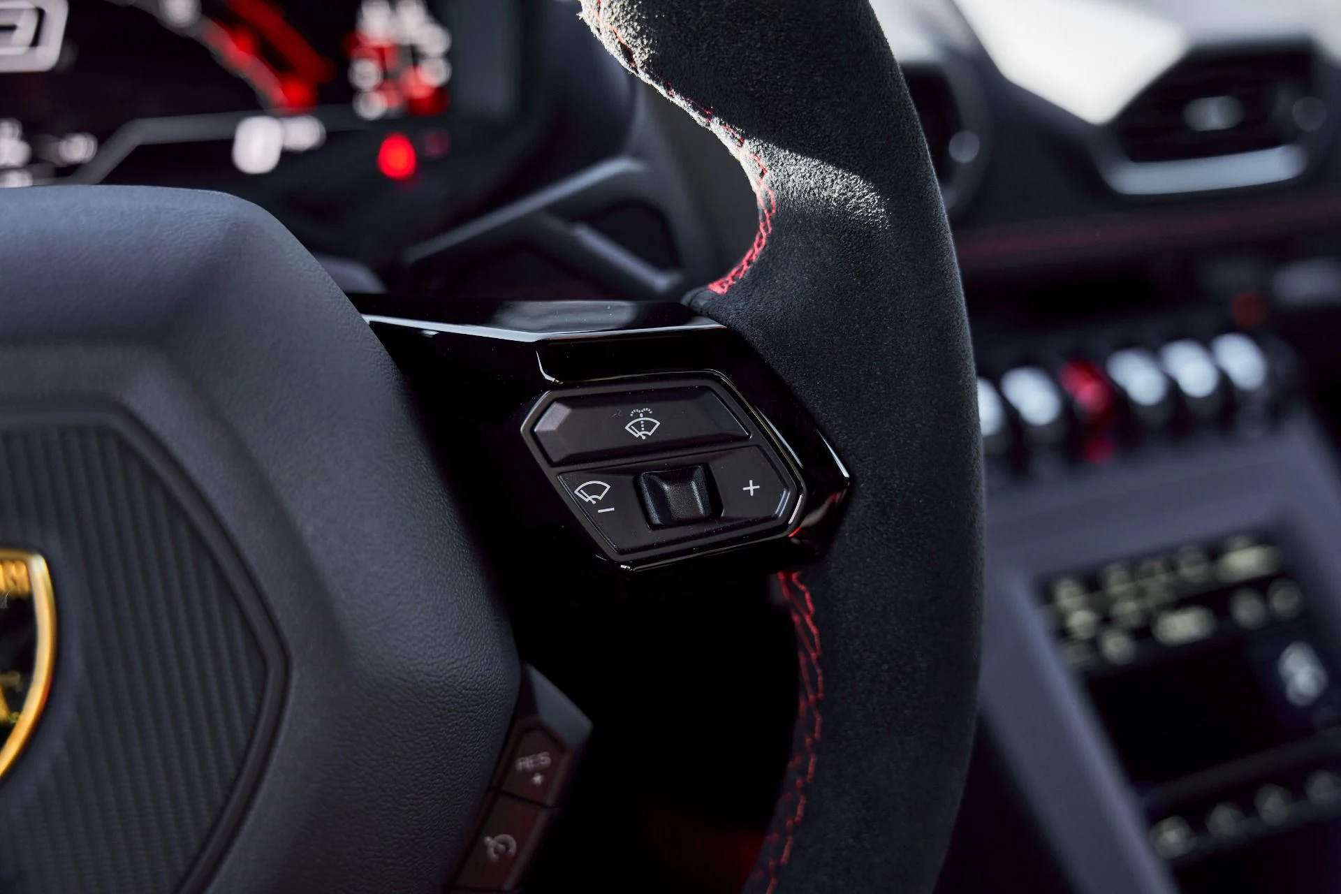 mph054_1046406697_Used_2024_Lamborghini_Huracan_STO_1768271464_e2324e854b