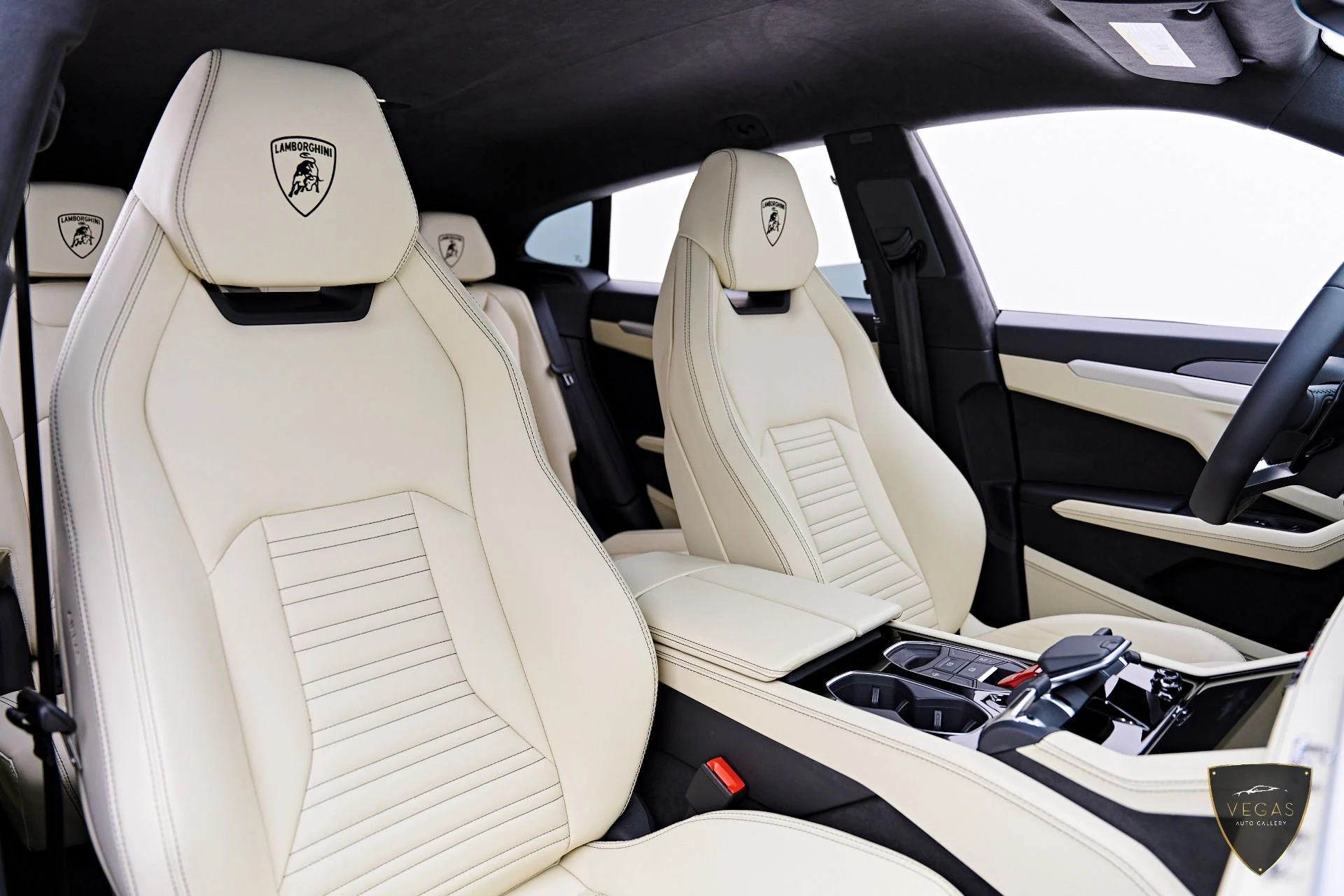 mph054_1047768834_Used_2026_Lamborghini_Urus_SE_1783419710_81b13614e8