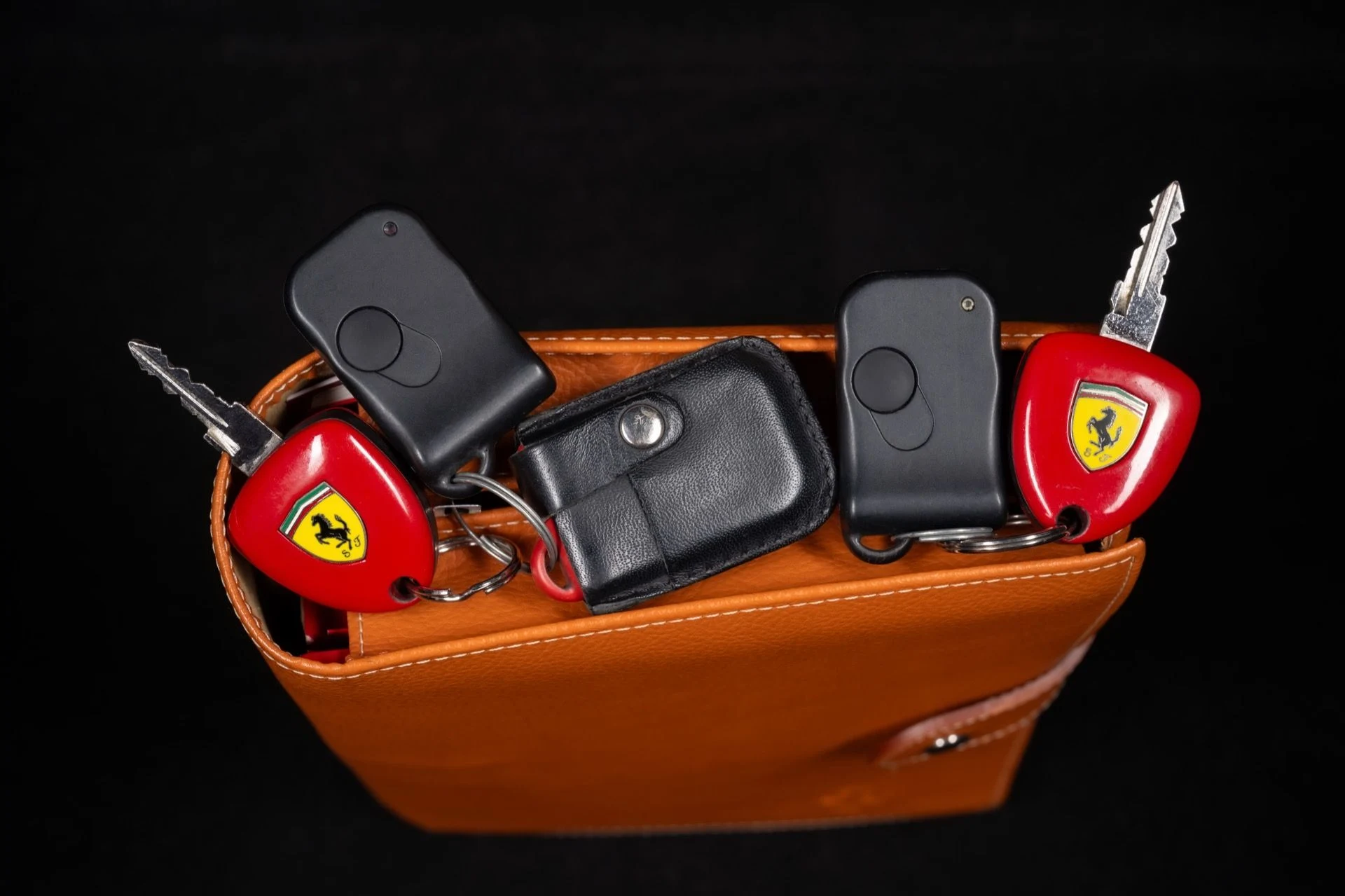 mph054_1092475380_10842_p55_l_d38c69c0fe