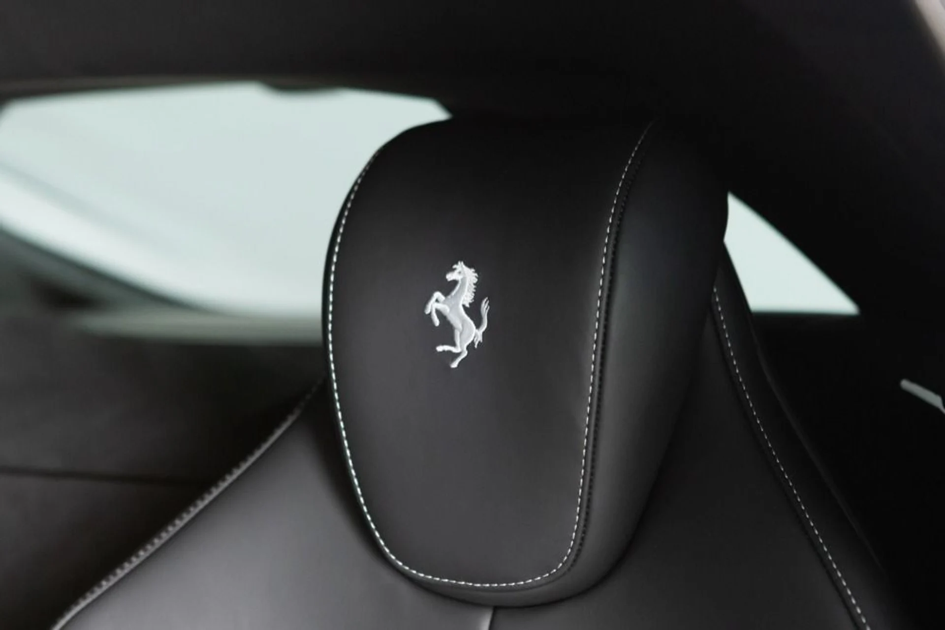 mph054_110542165_Used_2025_Ferrari_Purosangue_8746fbe012