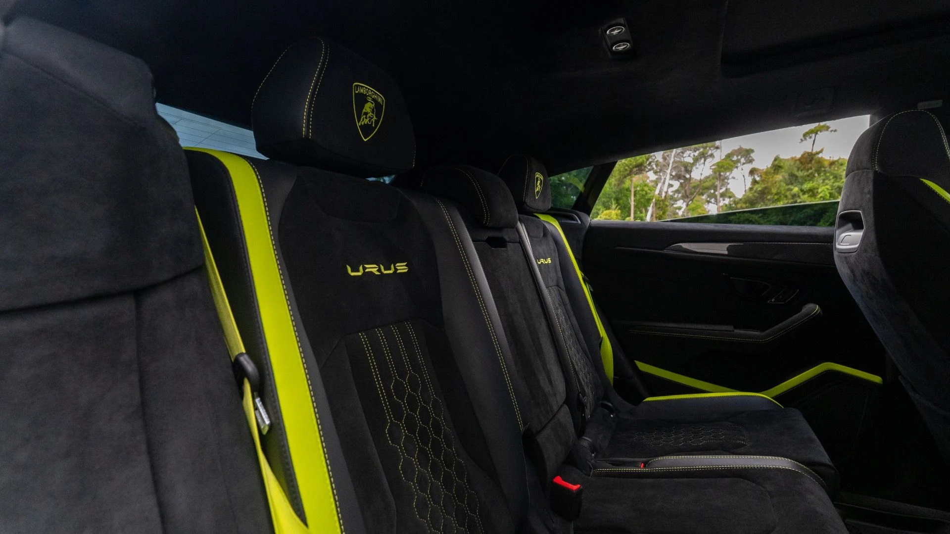 mph054_1109445937_Used_2024_Lamborghini_Urus_Performante_1753476195_b08494bb99