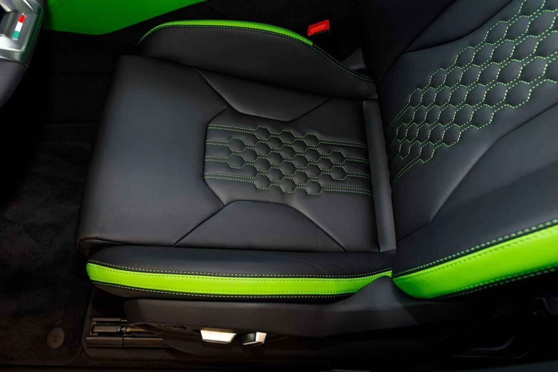 mph054_110986563_cb04760dae1f01edbd5fc90961df5d98_9a3c44fedd