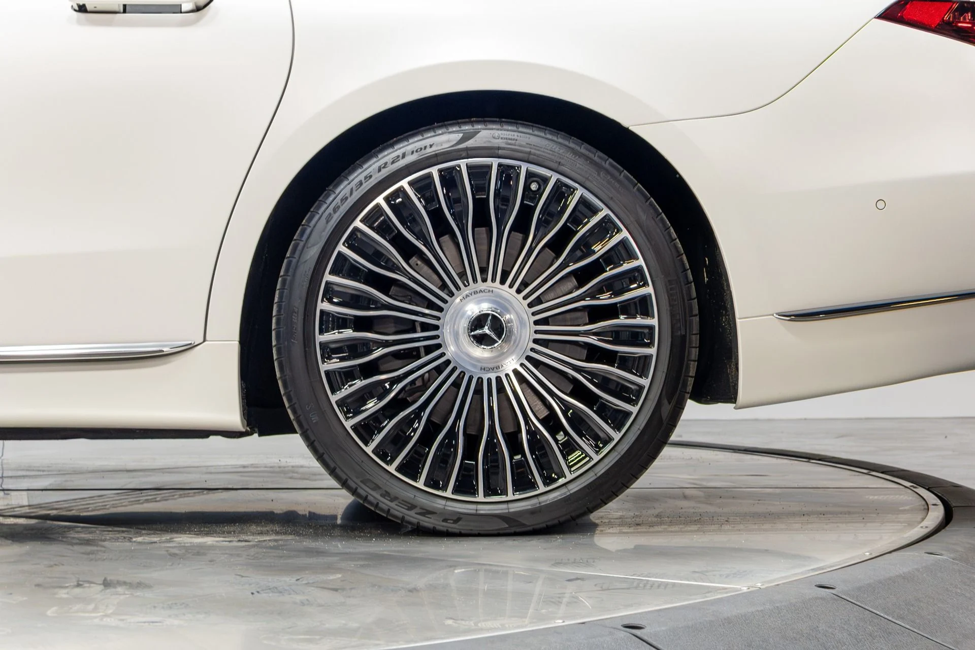 mph054_1114702308_Used_2023_Mercedes_Benz_S_Class_Maybach_S_680_4_MATIC_1776091551_0a7f3e4d67