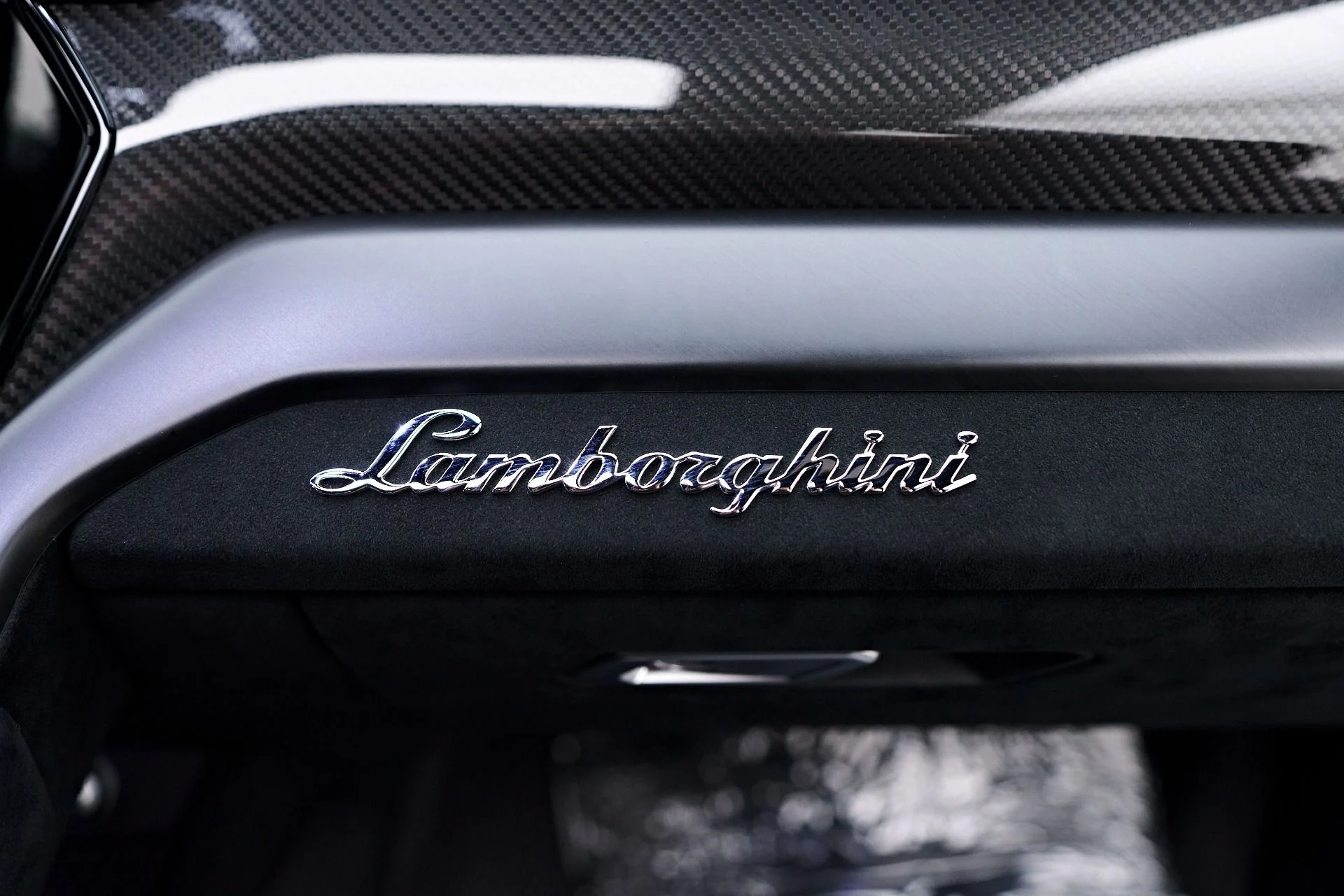 mph054_1132304637_Used_2023_Lamborghini_Urus_Performante_1756943521_49ec0d7191