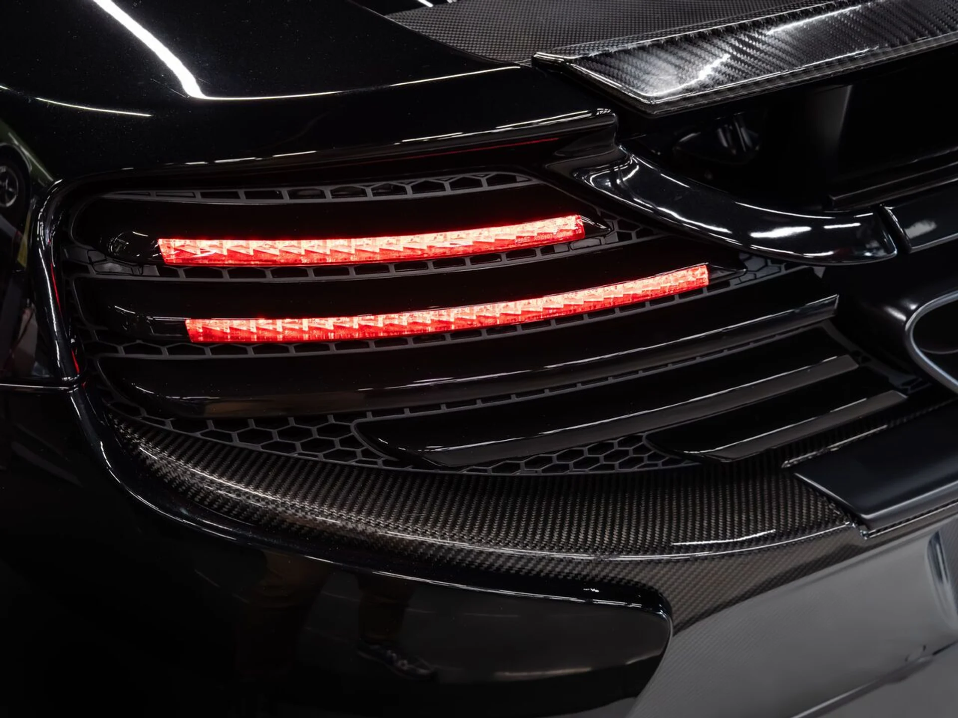 mph054_113881198_mclaren_650s_2015_4de82fc005