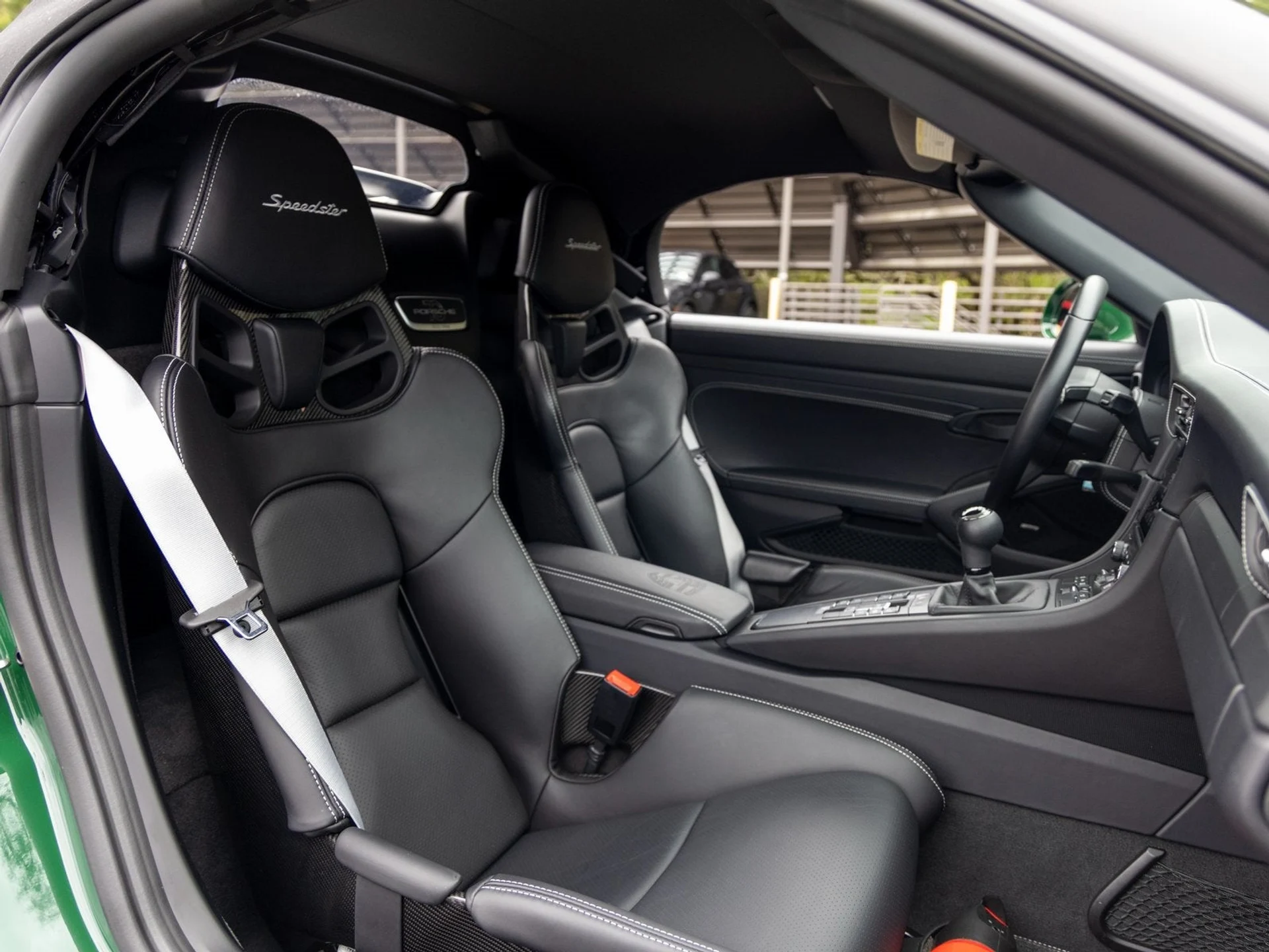 mph054_1142616694_55_b3d532aca0