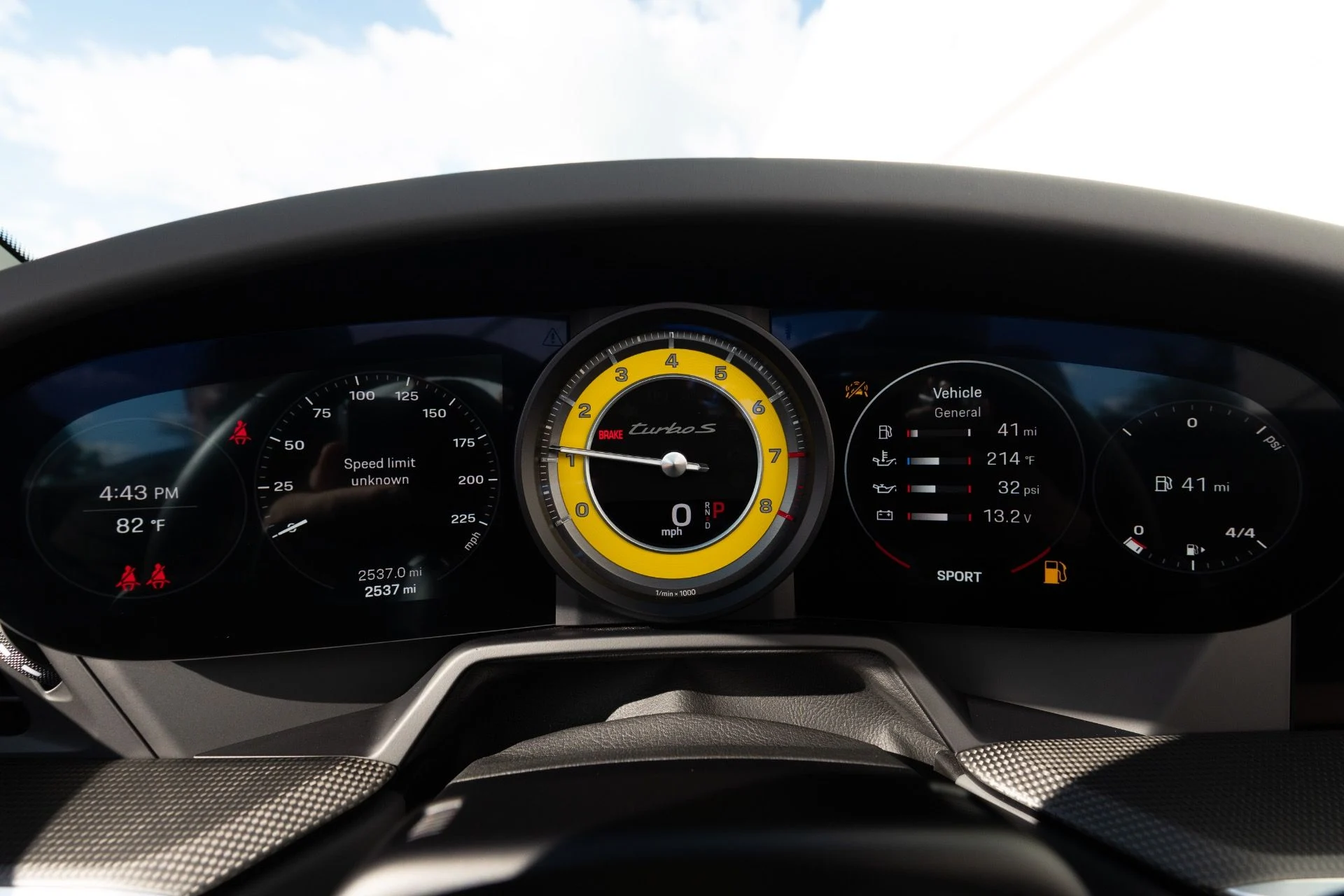 mph054_1149895212_Used_2023_Porsche_911_Turbo_S_1759285627_07143883c5