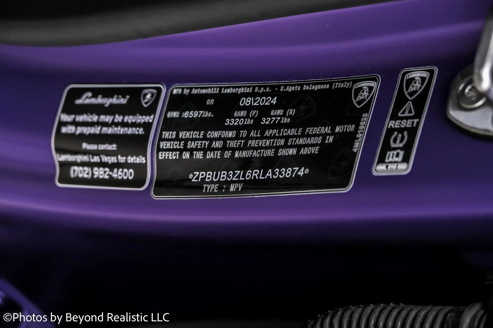 mph054_1165387887_Used_2024_Lamborghini_Urus_S_1766655605_7147e76257