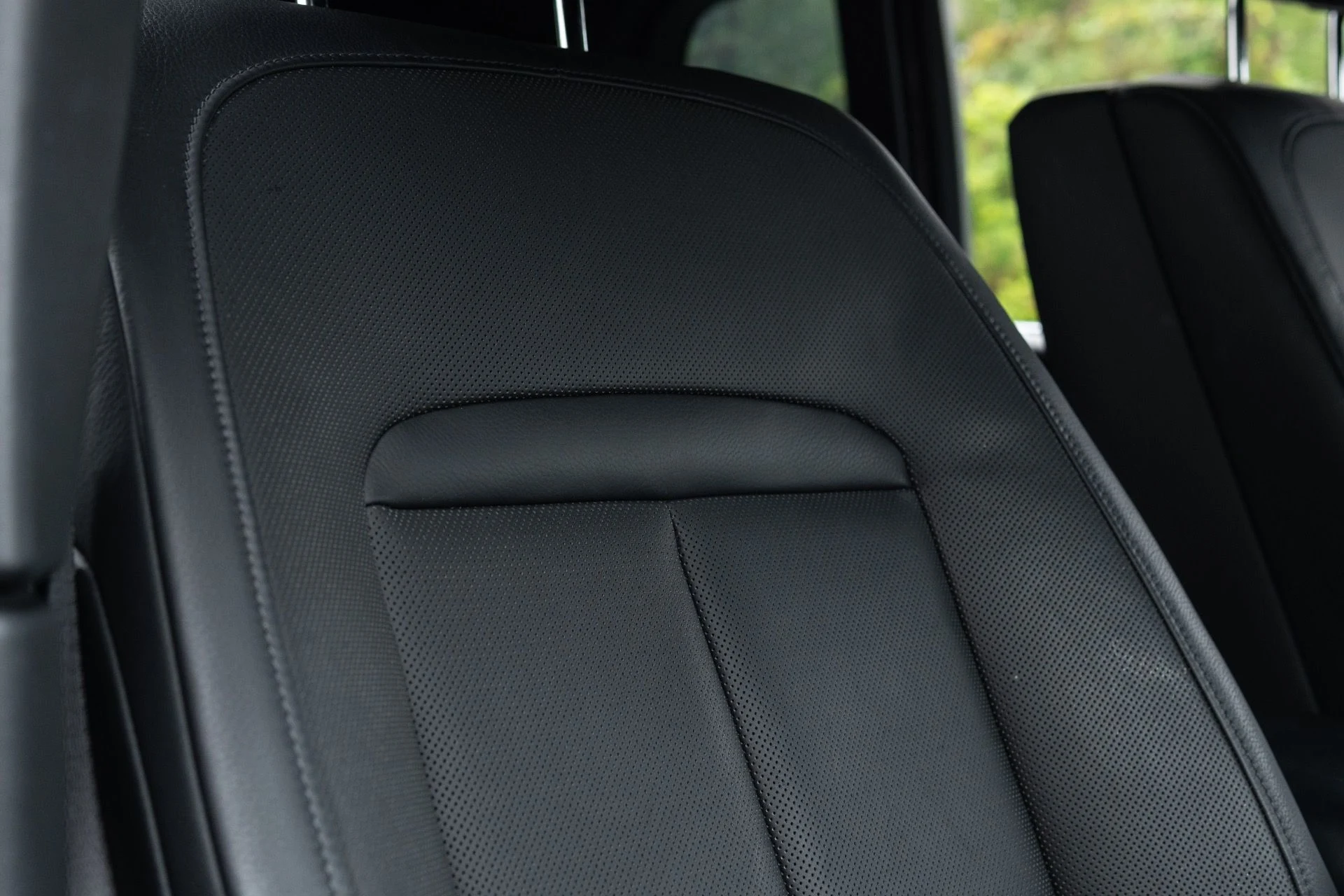 mph054_1189059387_Used_2020_Rolls_Royce_Cullinan_1775753700_4f99012f39