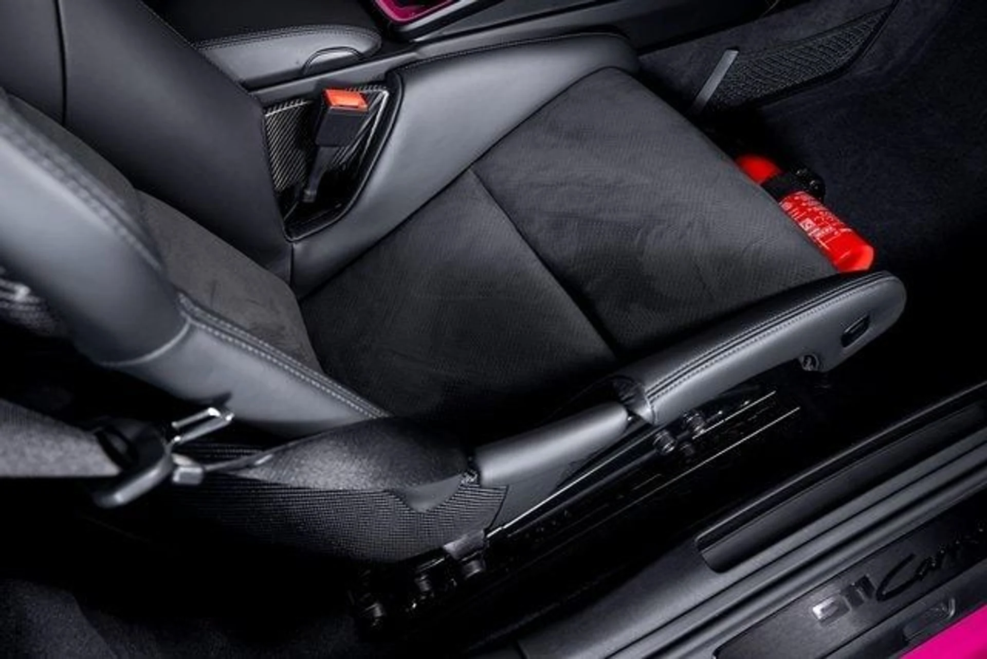 mph054_1197452771_6205dfd5bbe3d3c4e0f72e756fbba8f1x_4d8f0c2bd1