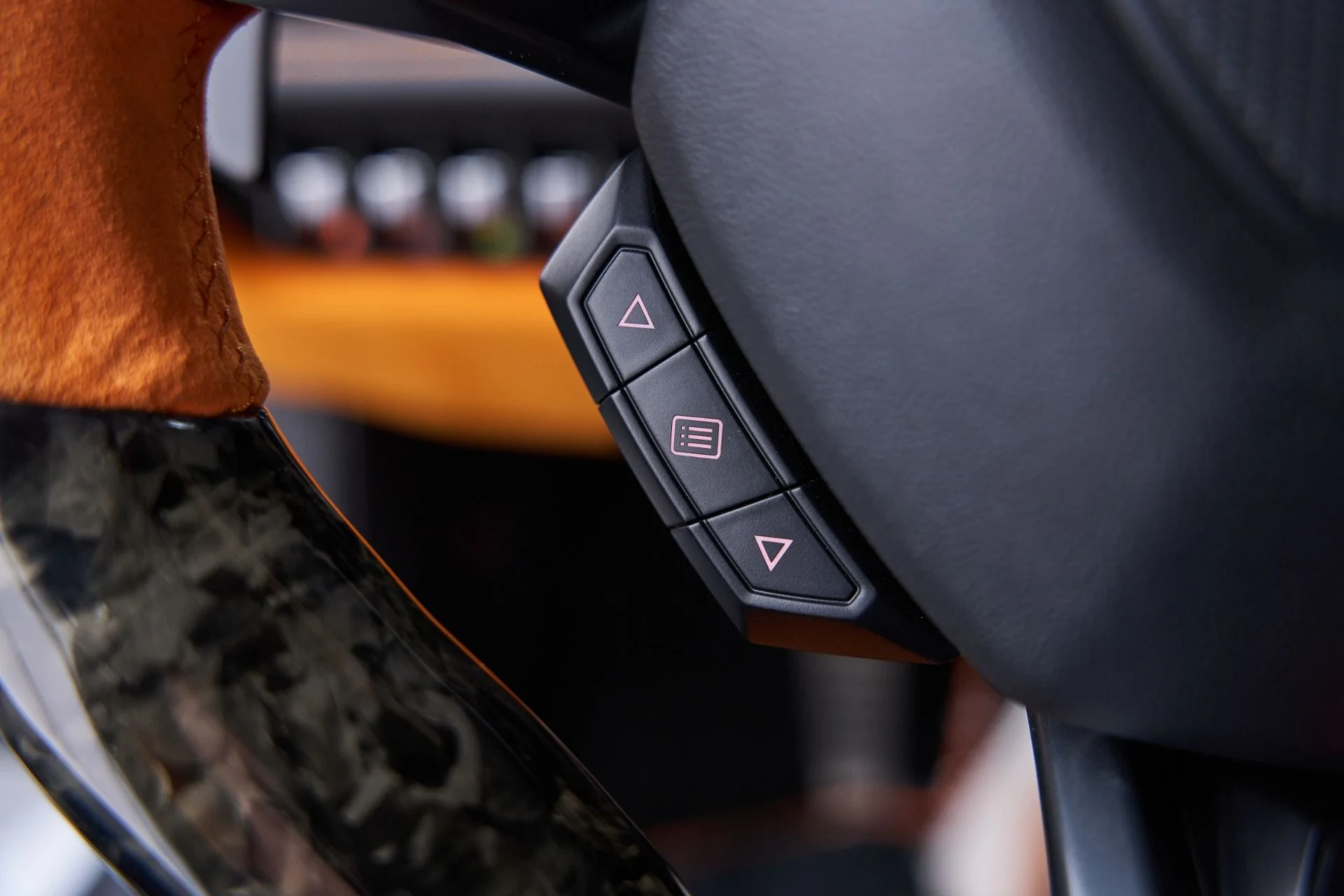 mph054_120334102_Used_2015_Lamborghini_Huracan_LP_610_4_1792524029_f3d89e2385