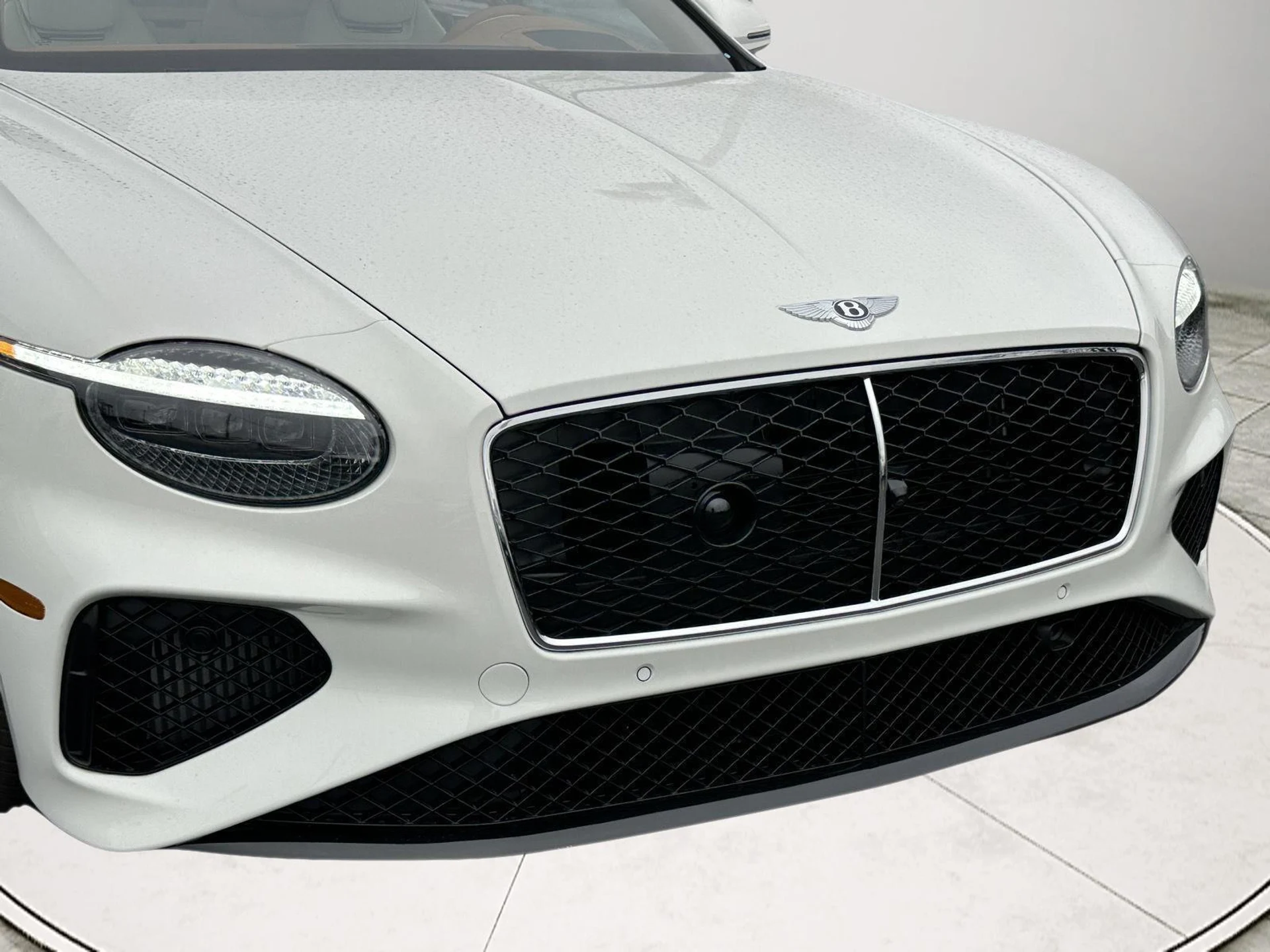 mph054_1211010387_c1557e384cb7ab7758f7917956faa040_366600554f