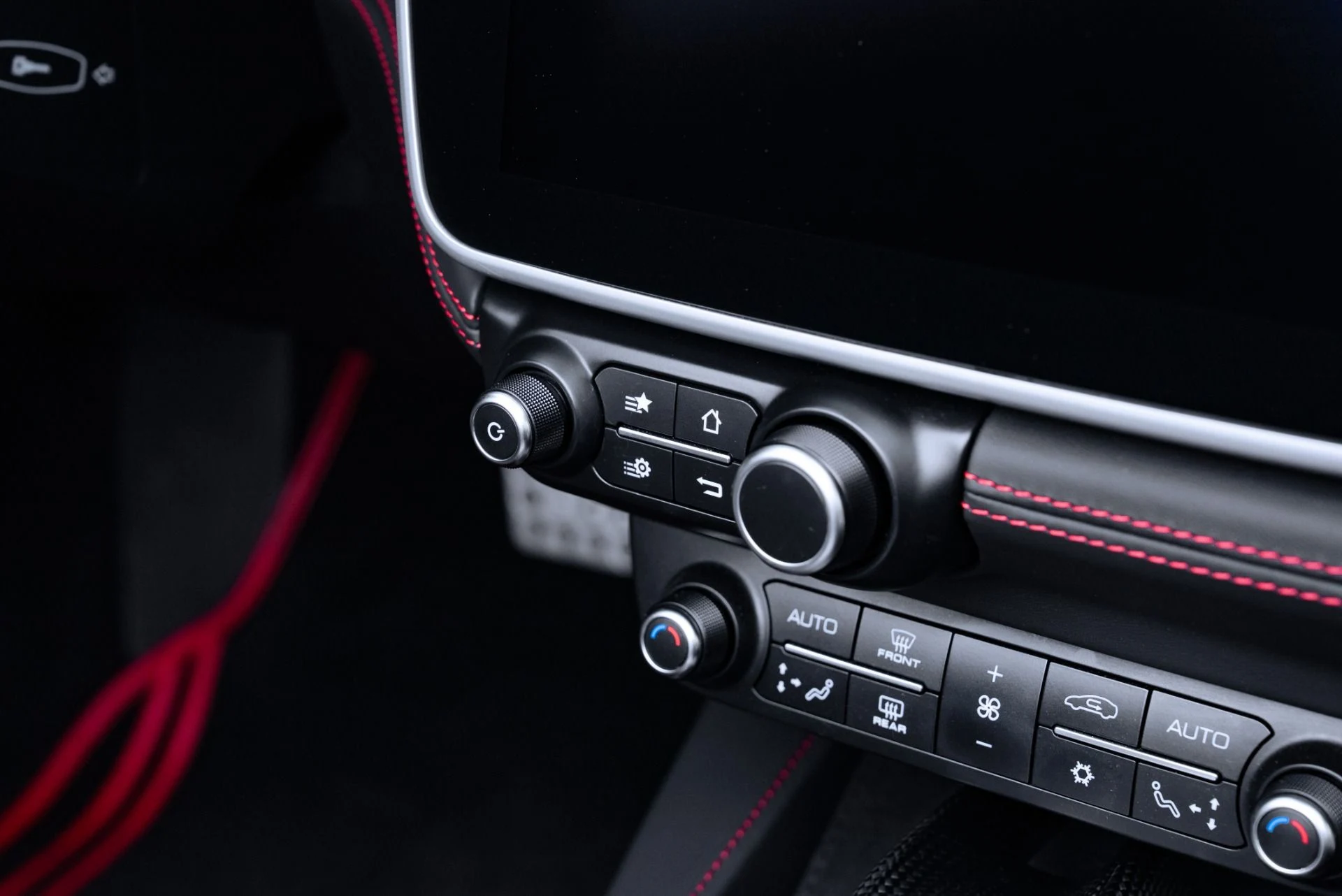 mph054_1274605106_Used_2022_Ferrari_Portofino_M_1773357506_5d18171bd2