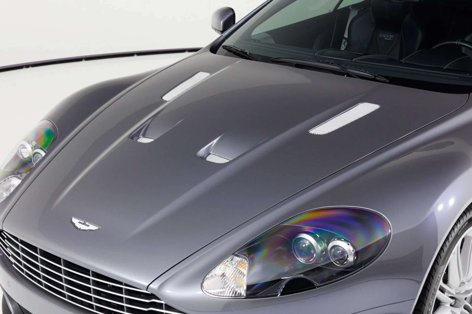 mph054_1286982538_Used_2010_Aston_Martin_DBS_1792190112_0b261631cf