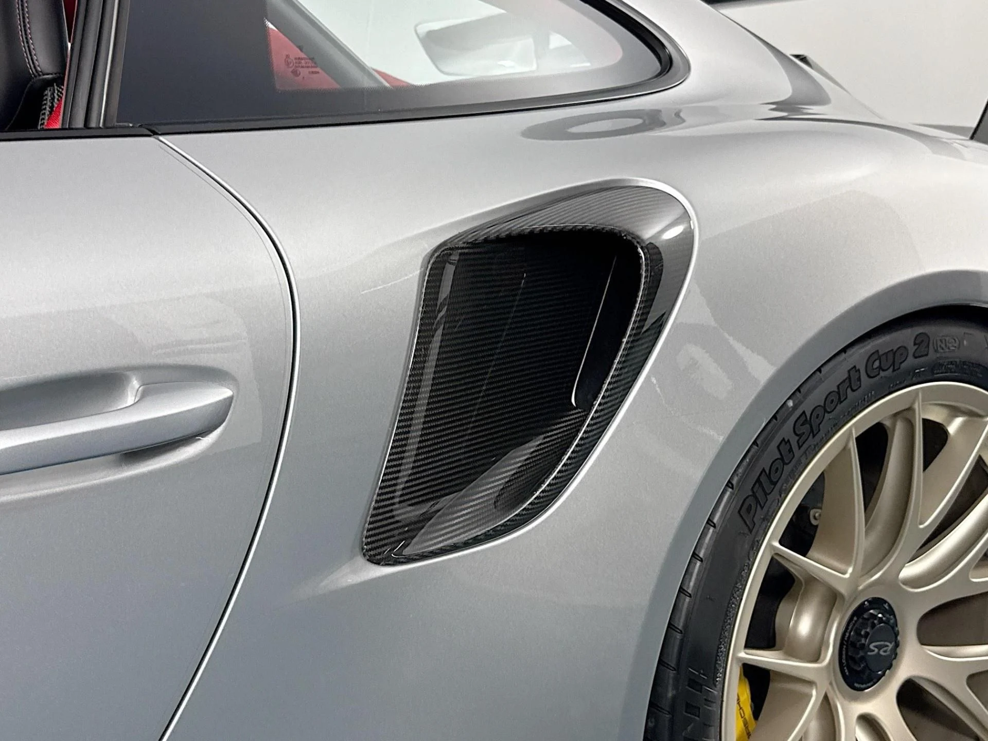 mph054_1288094879_Used_2018_Porsche_911_GT_2_RS_1784763001_69ed0e53c3