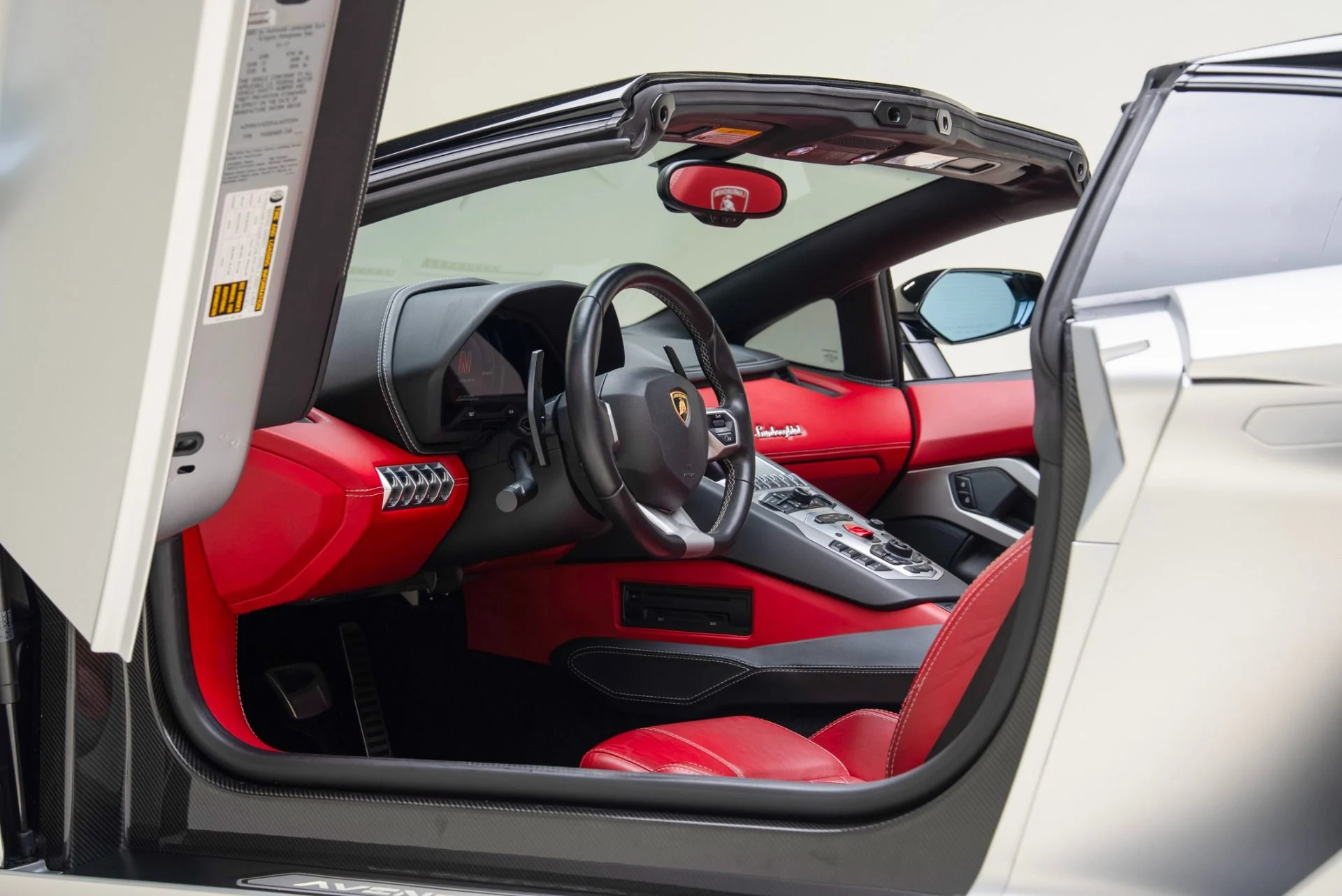 mph054_1347977634_Used_2018_Lamborghini_Aventador_Roadster_LP_740_4_S_1779296904_3e95cdc2c5