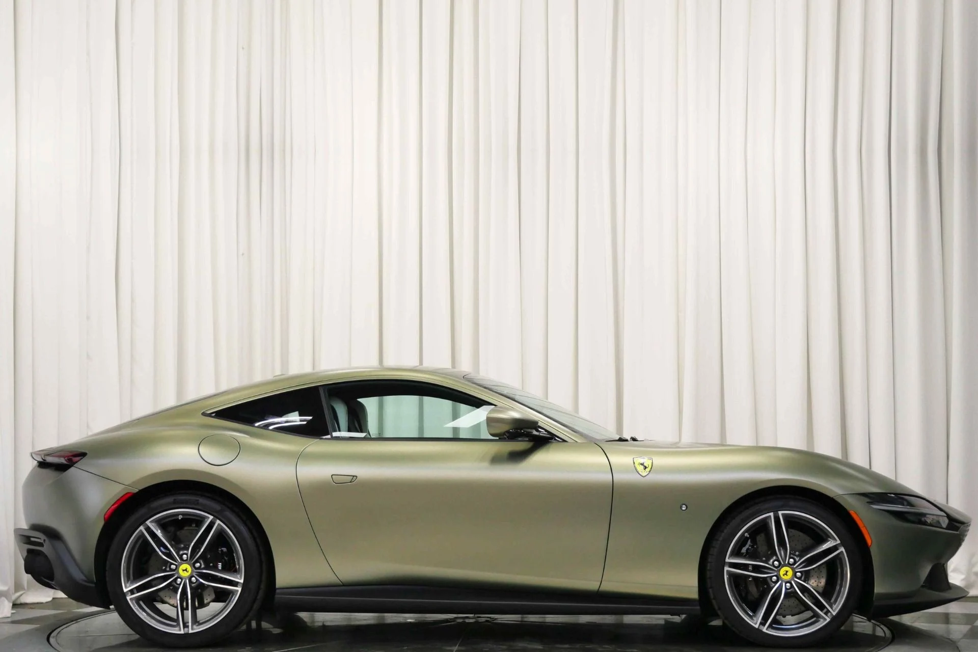 mph054_1372258866_Used_2024_Ferrari_Roma_1755879459_48d830c802