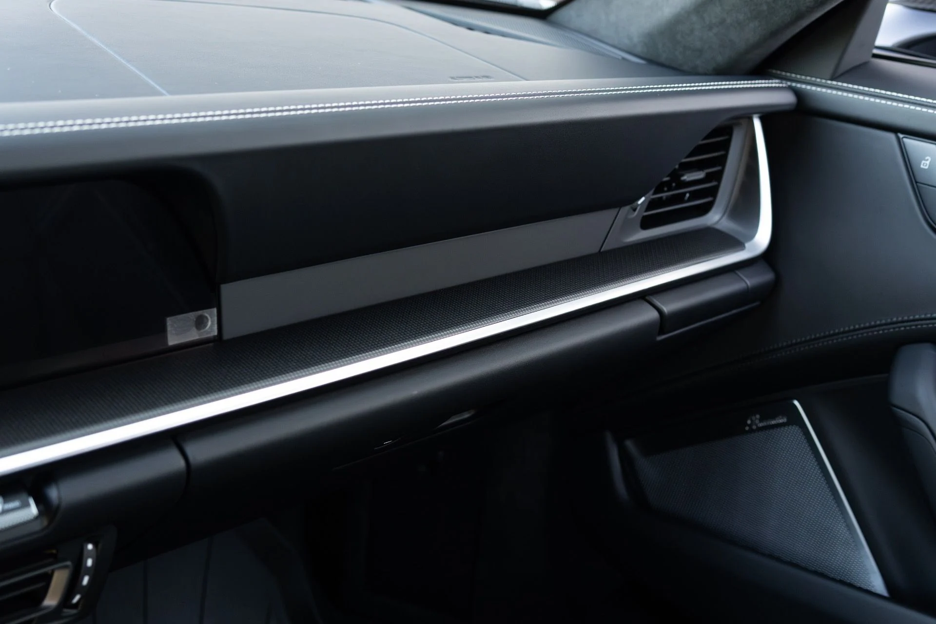 mph054_1393255651_Used_2025_Porsche_911_Turbo_S_1770437451_127aa308fc