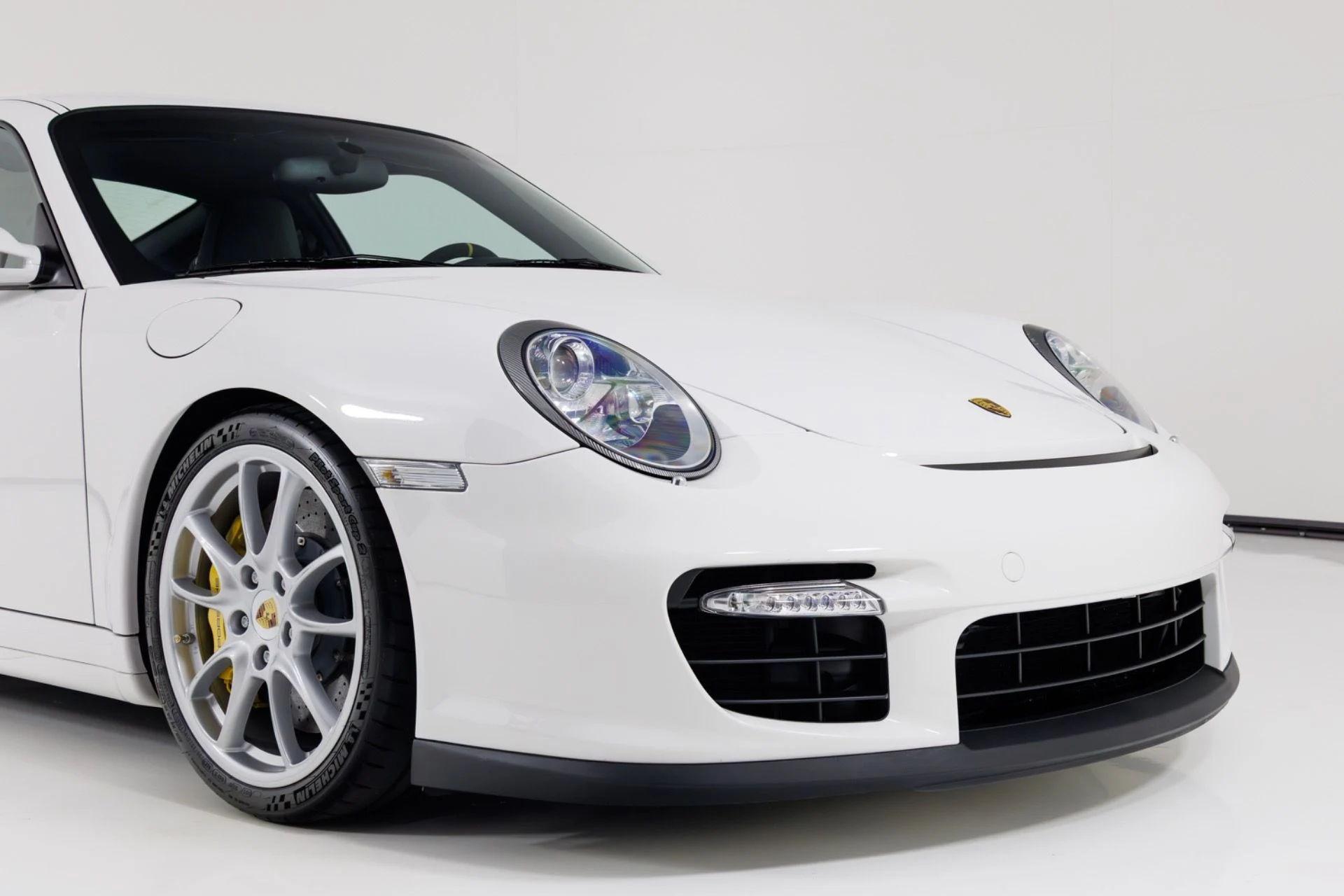 mph054_1451571317_Used_2008_Porsche_911_GT_2_1773330768_e1c62af2bf