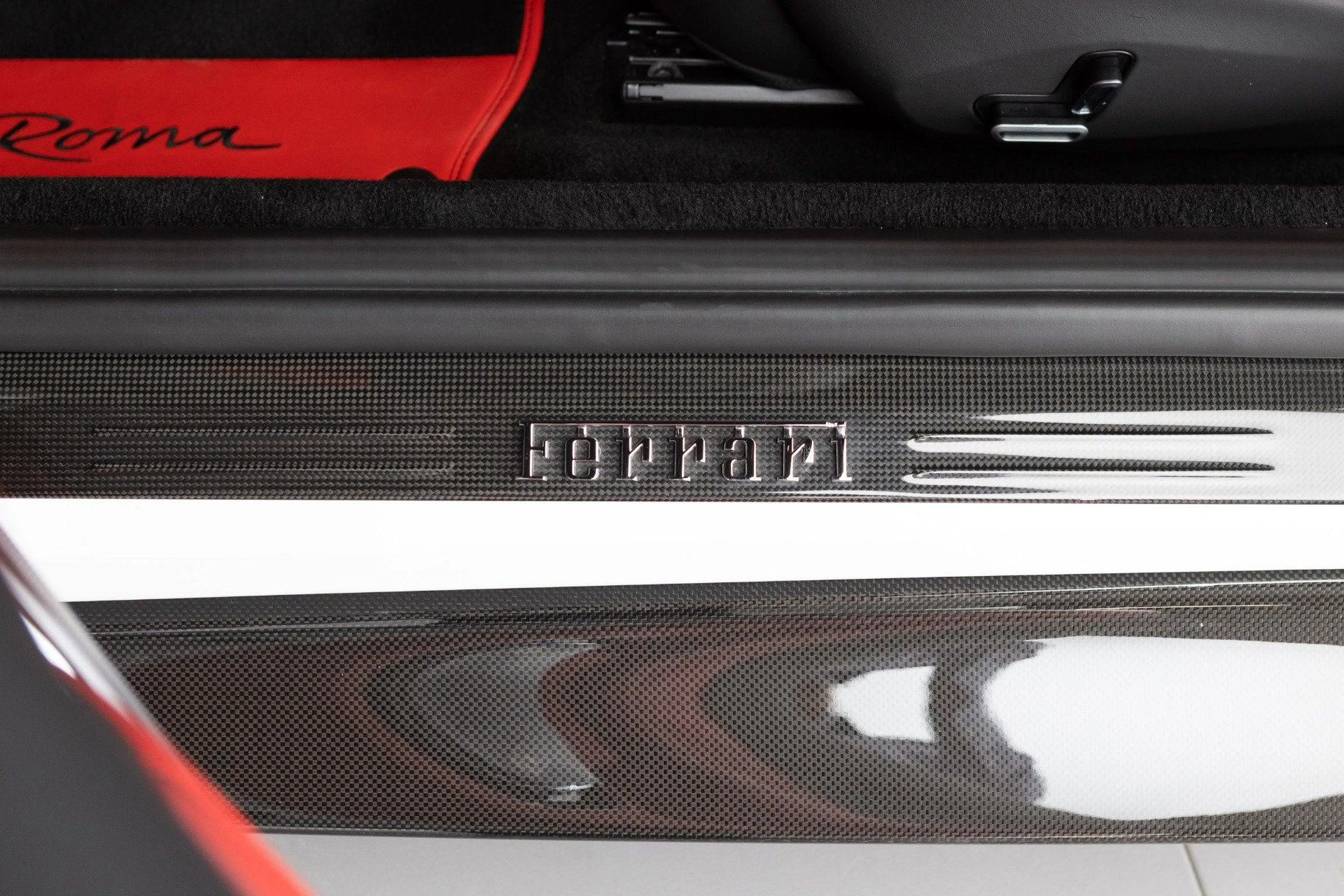 mph054_1454850000_Used_2024_Ferrari_Roma_1777368639_4ed1bb65f6