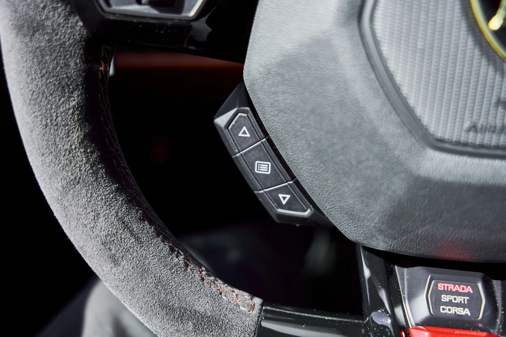 mph054_145935691_Used_2024_Lamborghini_Huracan_Tecnica_Base_1773278492_f703c34c25