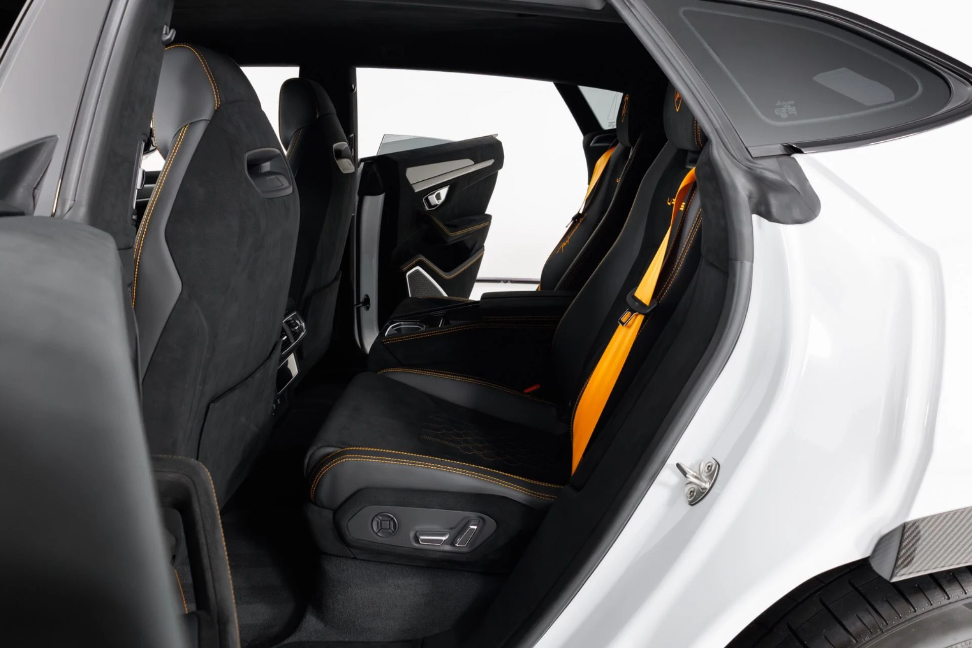 mph054_1496155853_Used_2024_Lamborghini_Urus_Performante_1780601147_d0355806b8