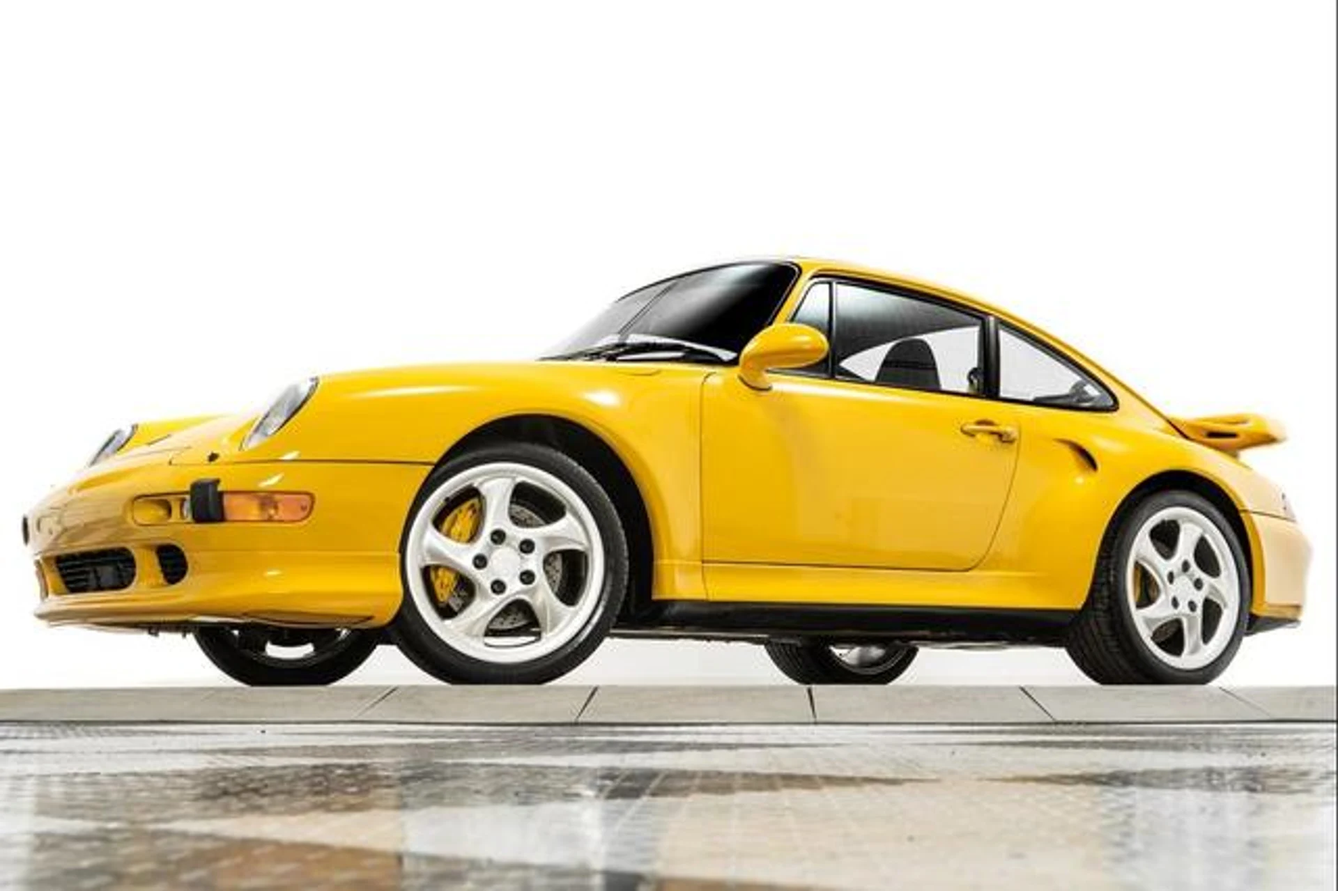 mph054_1502495904_blop_Iy_Au_Ypfv_Notcx06_Pwc_AUW_8_A_db06f6c3ea