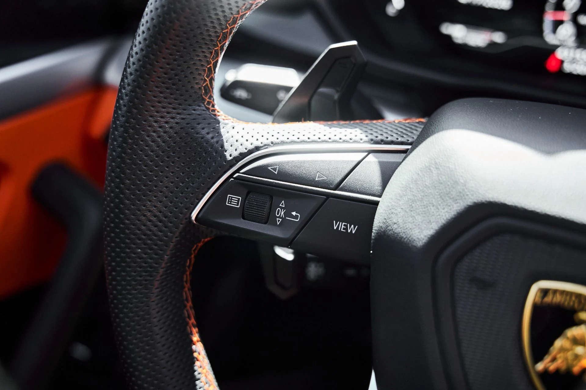 mph054_1522949558_Used_2022_Lamborghini_Urus_1778204474_7ffb8c195a