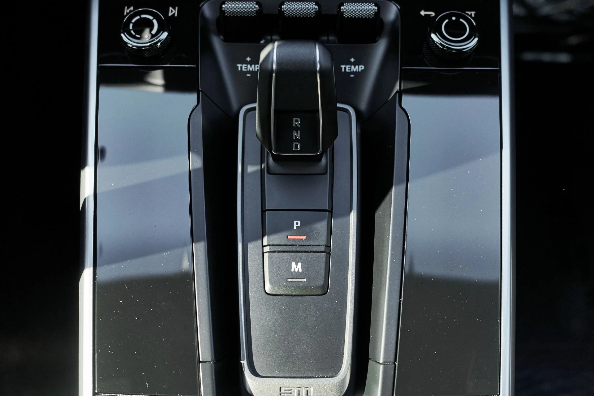 mph054_1527379412_Used_2024_Porsche_911_Turbo_1765937856_4b9275c43b