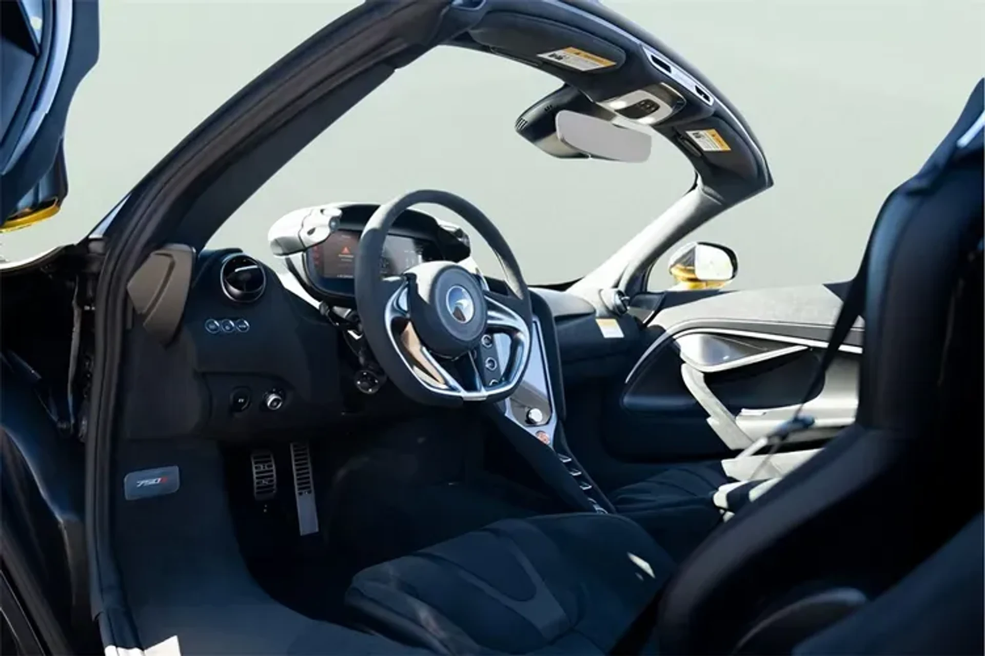 mph054_1532335740_o_TQ_7_P5_B6p_R6_Ix_U_Wj_med_26c15134a5