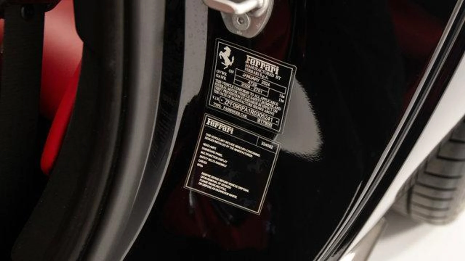 mph054_157701508_Q_Aa_VUS_03_P_Cp_0_T_Fzgm7n_B42w_Pw_U_98e9c175ad