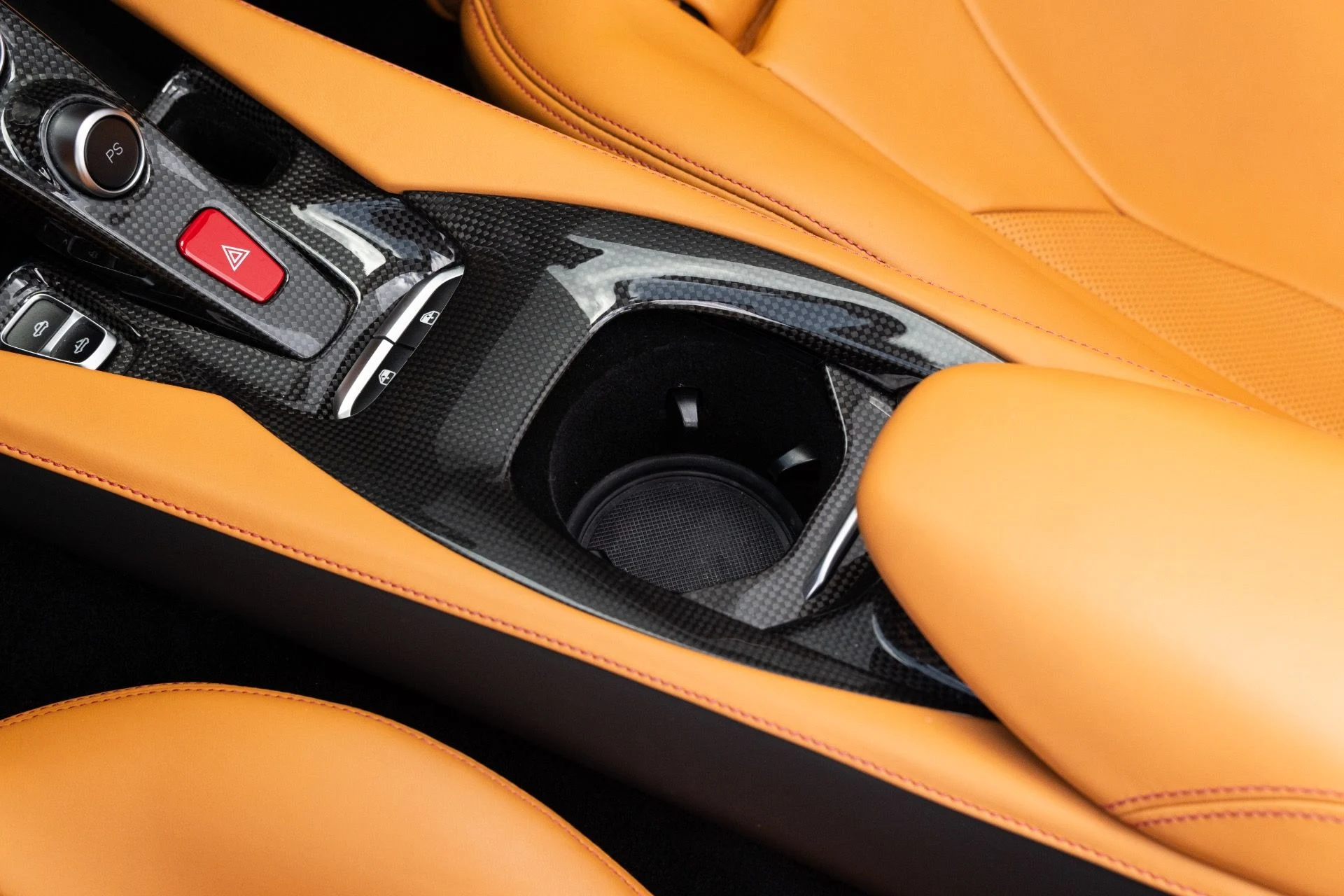 mph054_1577605614_Used_2019_Ferrari_Portofino_1779385815_8eaa0abaca