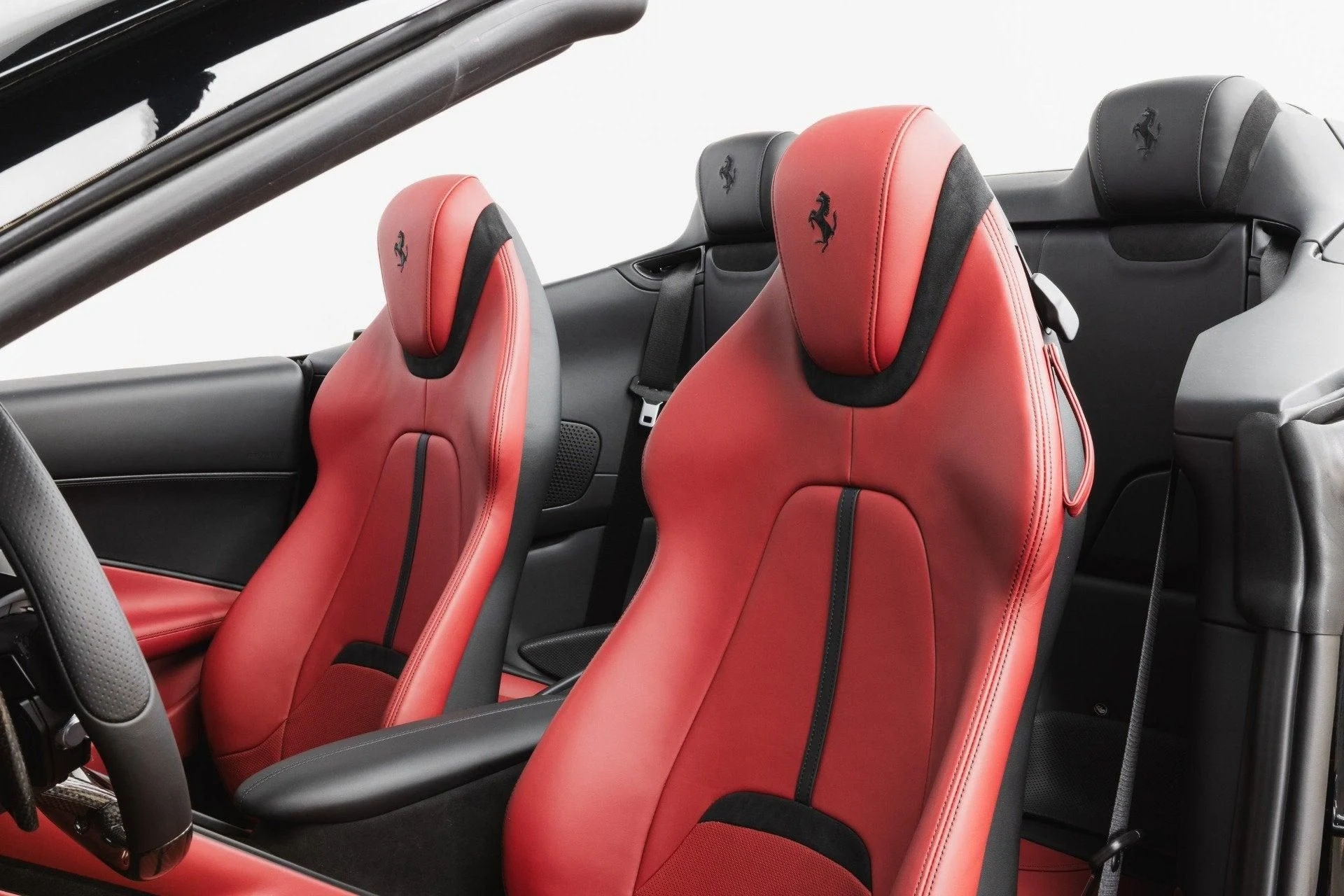 mph054_1587440095_Used_2024_Ferrari_Roma_Spider_1777350164_0fa95d5110