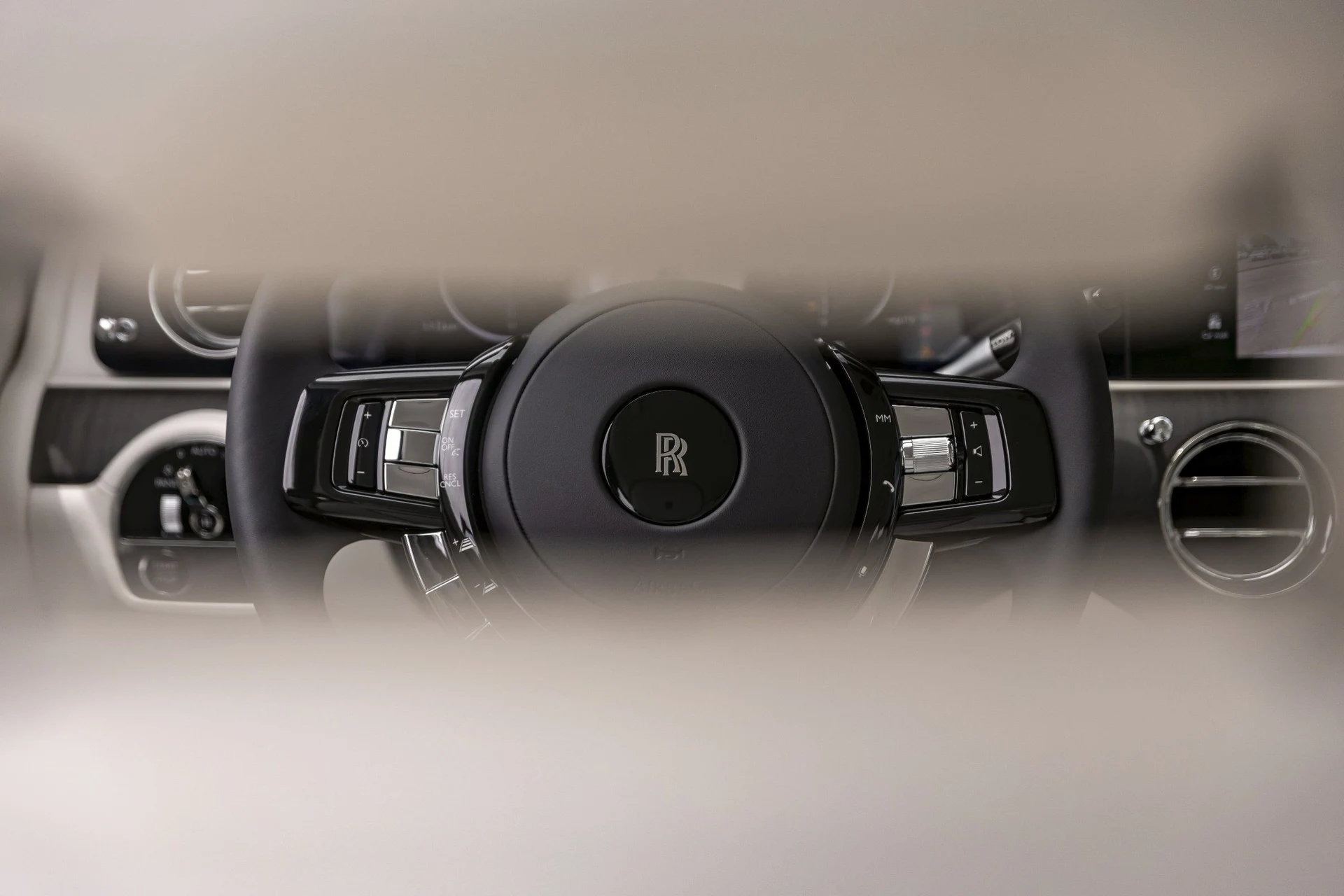 mph054_159073996_Hi_Tech_Luxury_Imports_LLC_SCA_13_GZ_09_TU_235637_image_54_e133c60b03