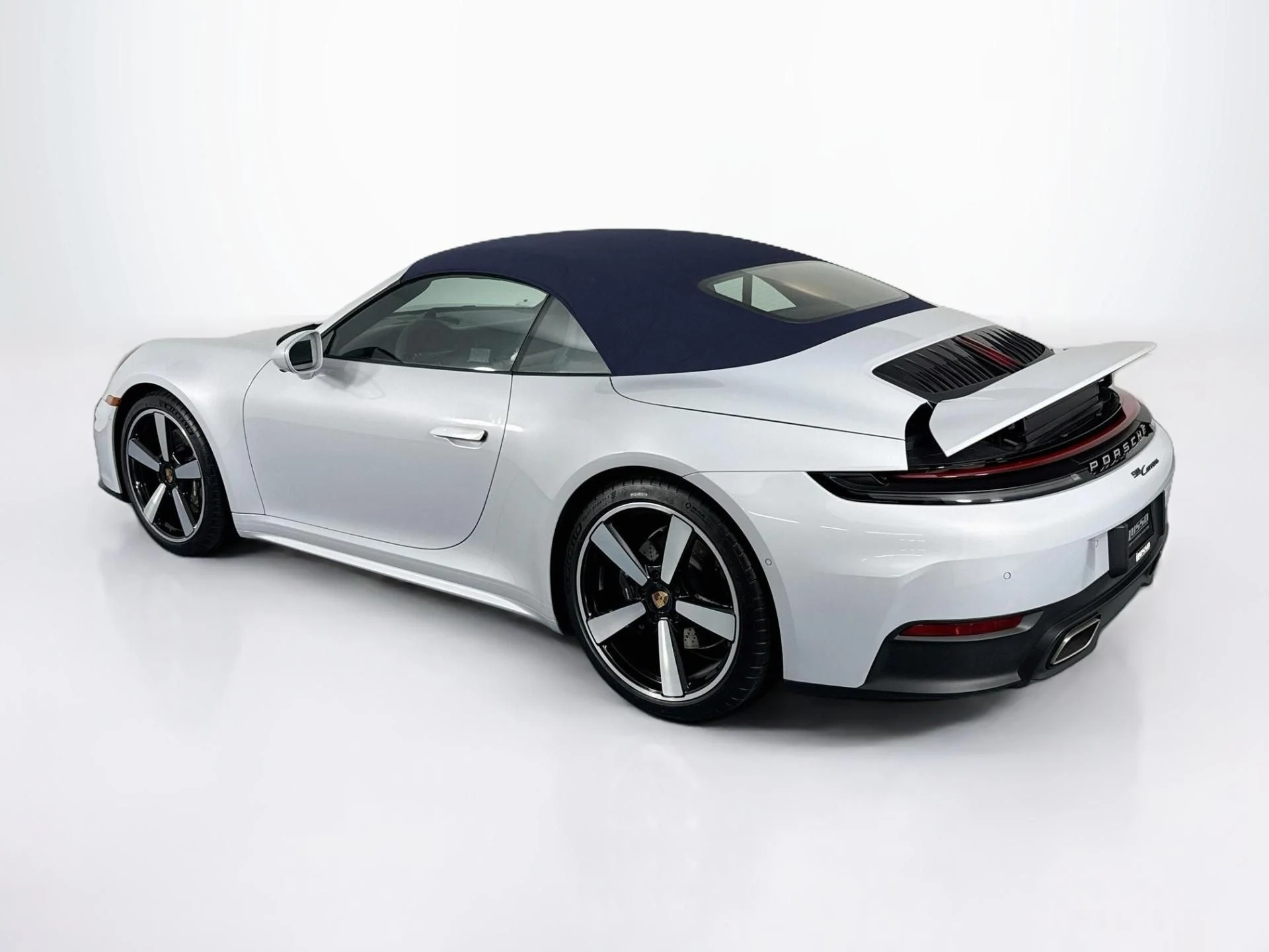mph054_159498050_Used_2025_Porsche_911_Carrera_1792182413_88e96dfcc2