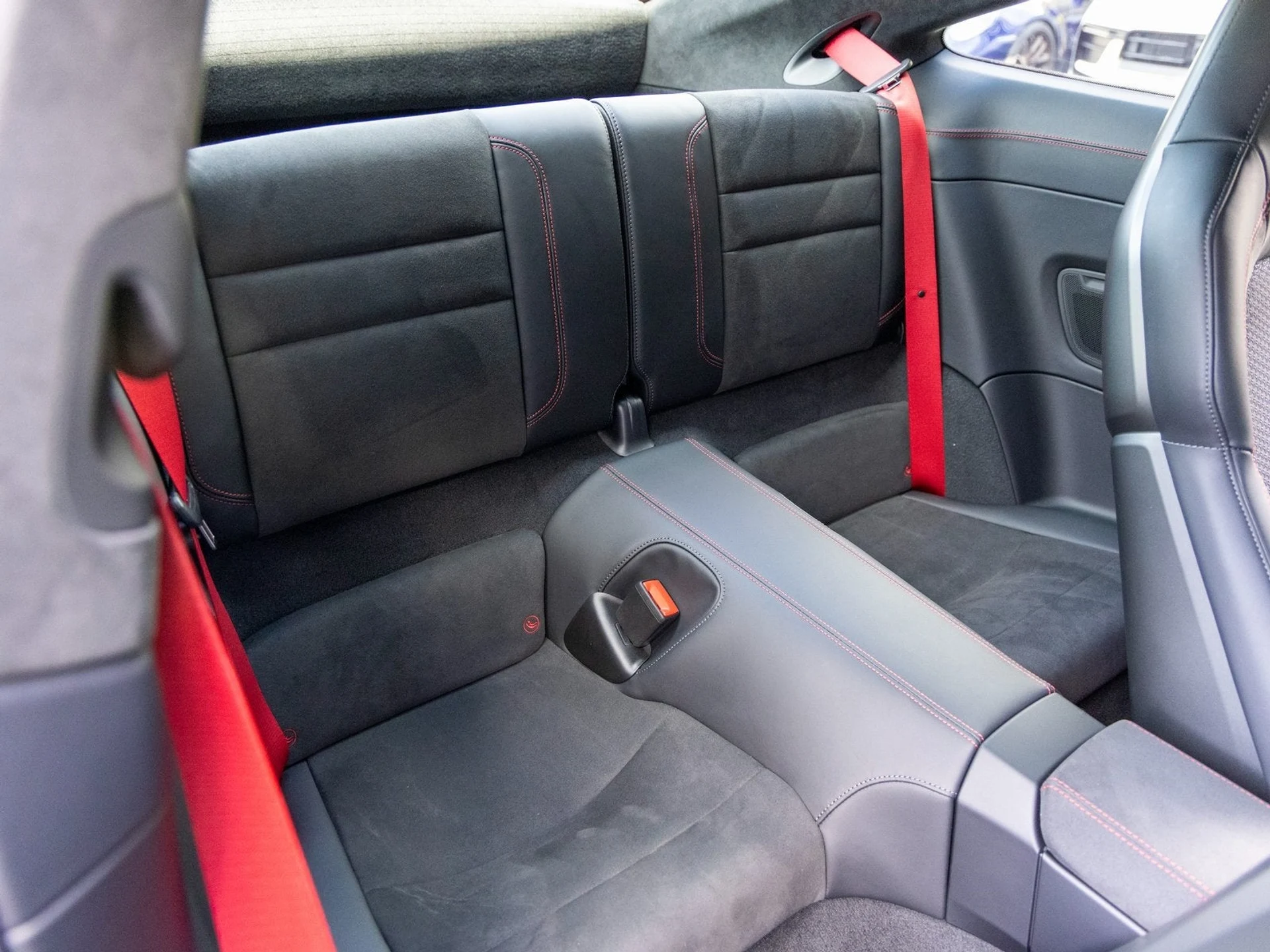 mph054_1601940946_55_022c3fe741