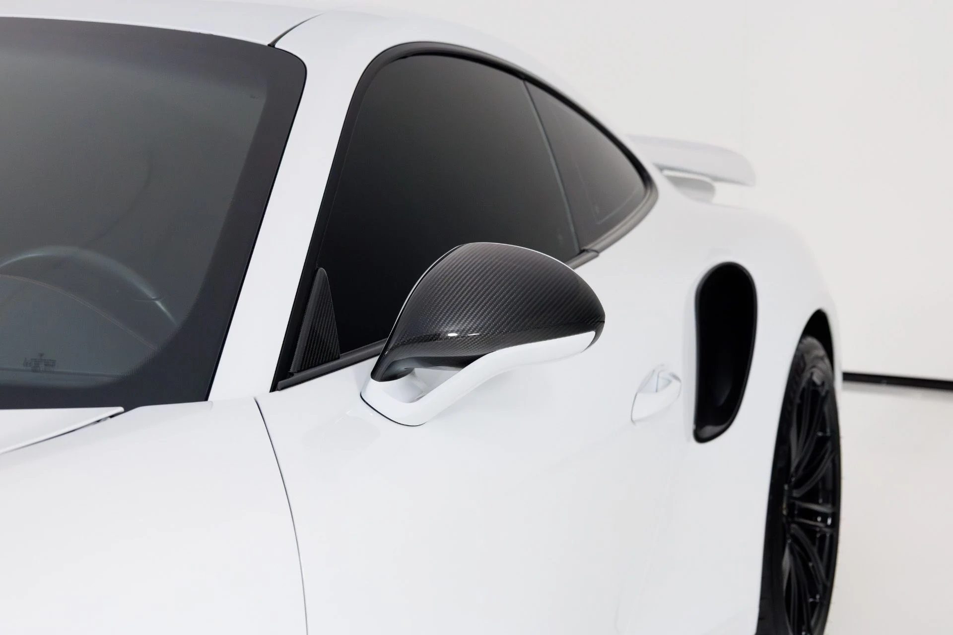 mph054_1607598712_Used_2019_Porsche_911_Turbo_S_1769802428_28521bfede