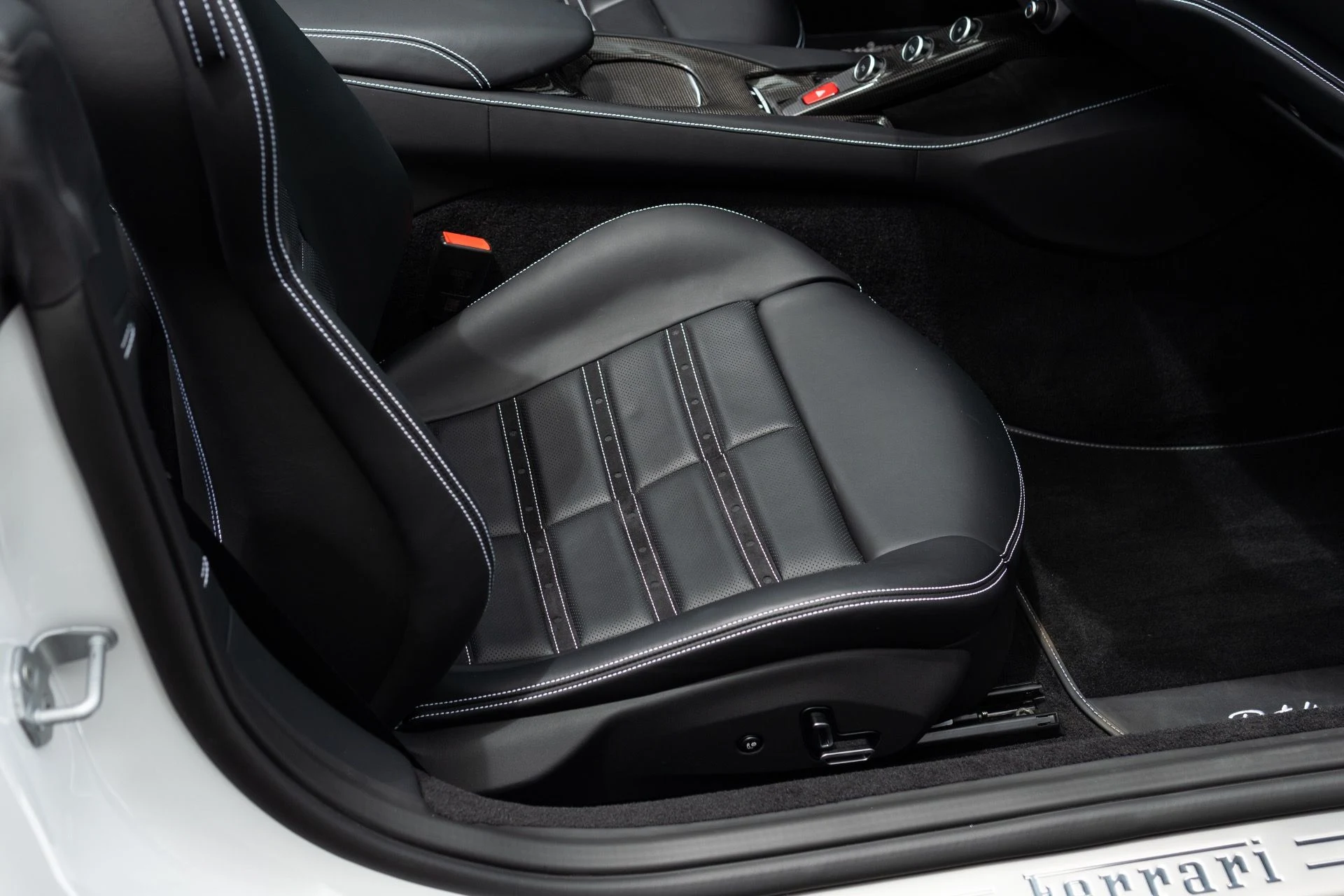 mph054_1615779465_Used_2023_Ferrari_Portofino_M_1775657761_29f03c980c