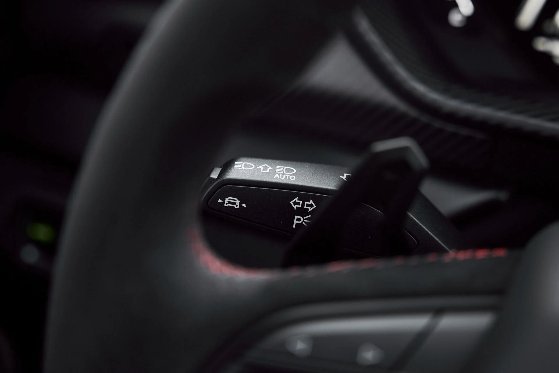 mph054_1658547858_Used_2023_Lamborghini_Urus_Performante_1771116684_d30fb54912