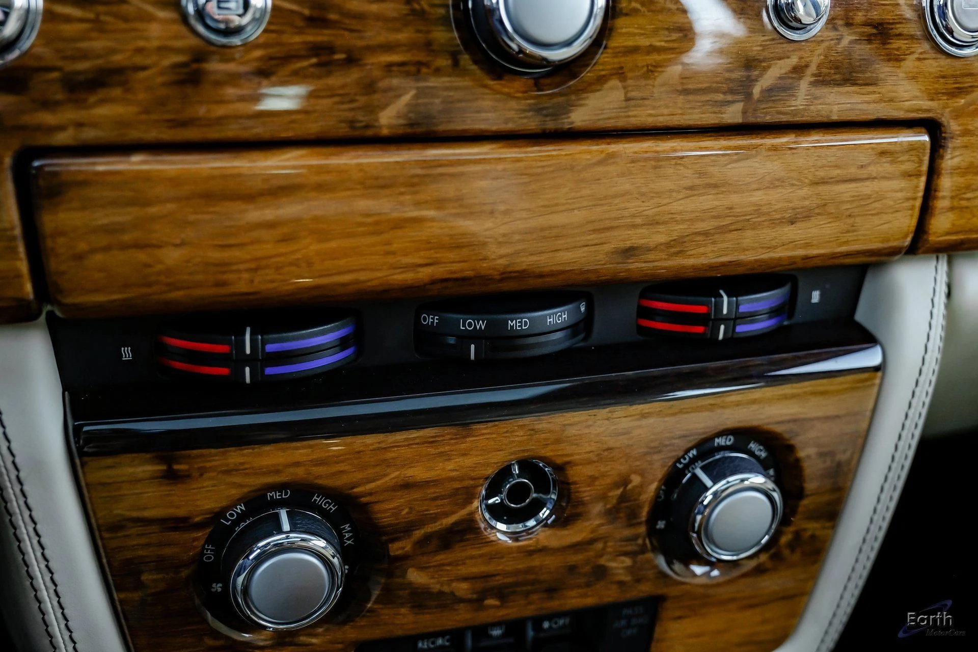 mph054_1670391744_e56860e9d56f15881619c7c0331d458dx_bc69a0455f