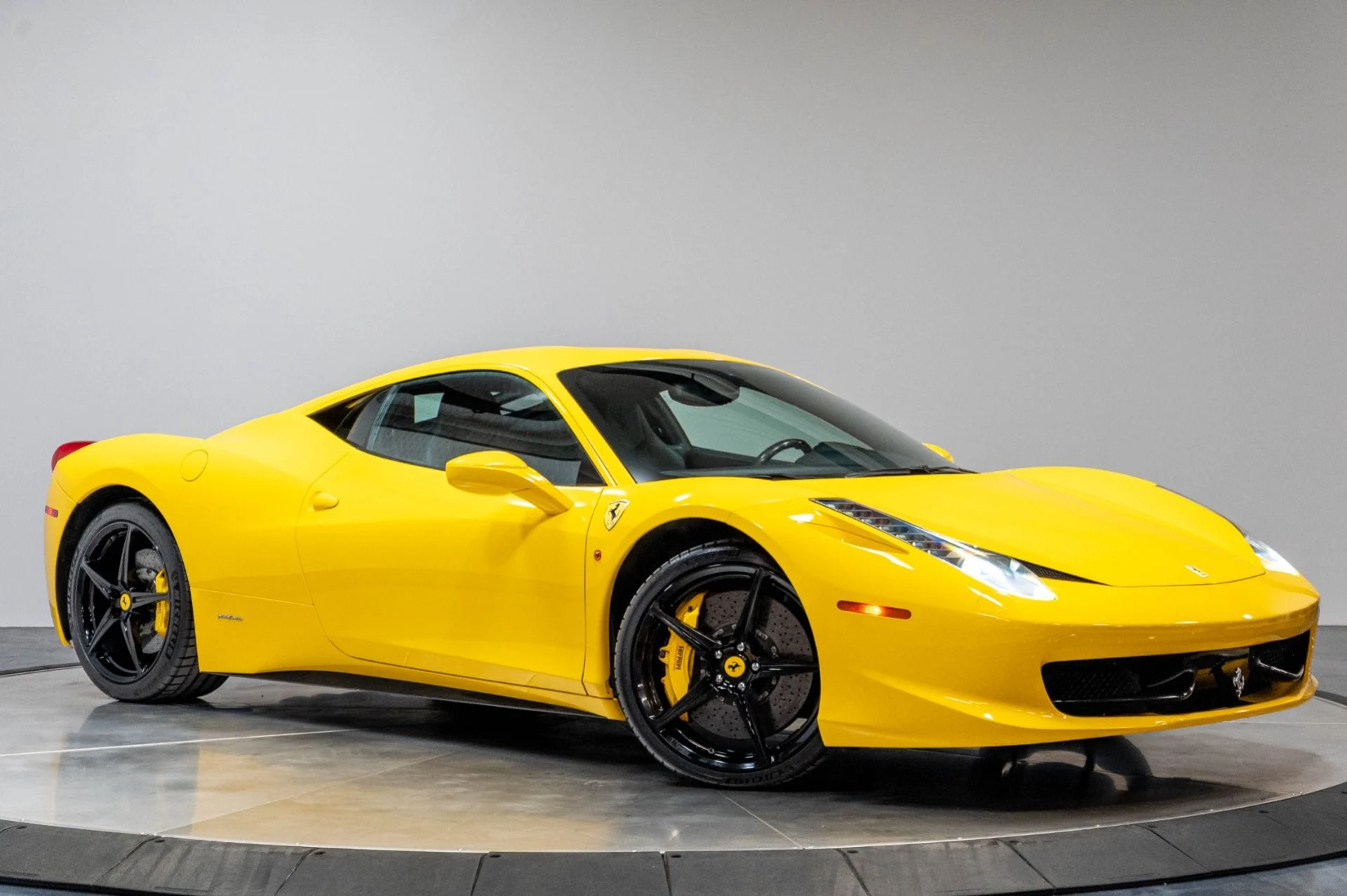 mph054_1683155481_Used_2010_Ferrari_458_Italia_1783118386_b1c2247255