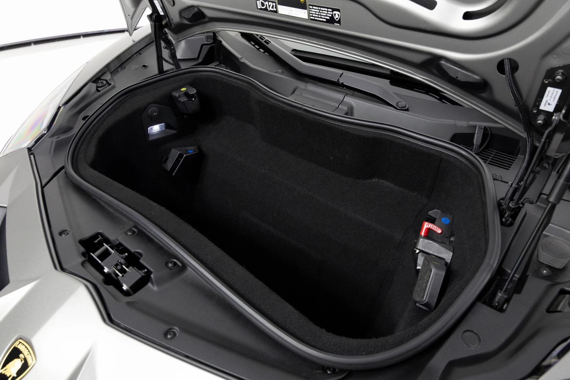 mph054_1685341835_Used_2020_Lamborghini_Aventador_SVJ_1759430148_cbef022a52