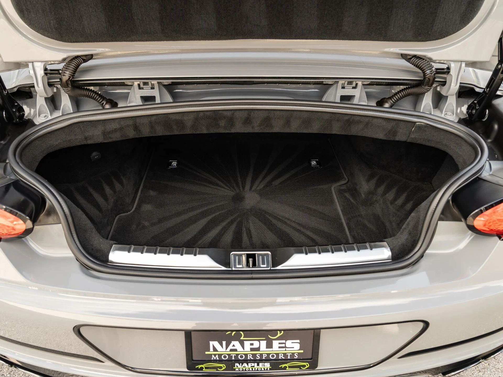 mph054_1708585161_Used_2023_Bentley_Continental_GTC_S_V8_1793214146_59e8a43927