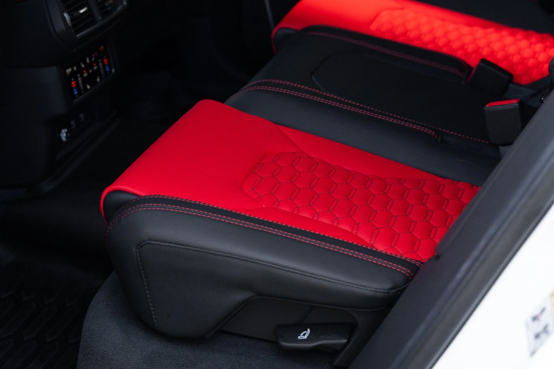 mph054_1716824295_Used_2022_Lamborghini_Urus_1778780626_065762e814